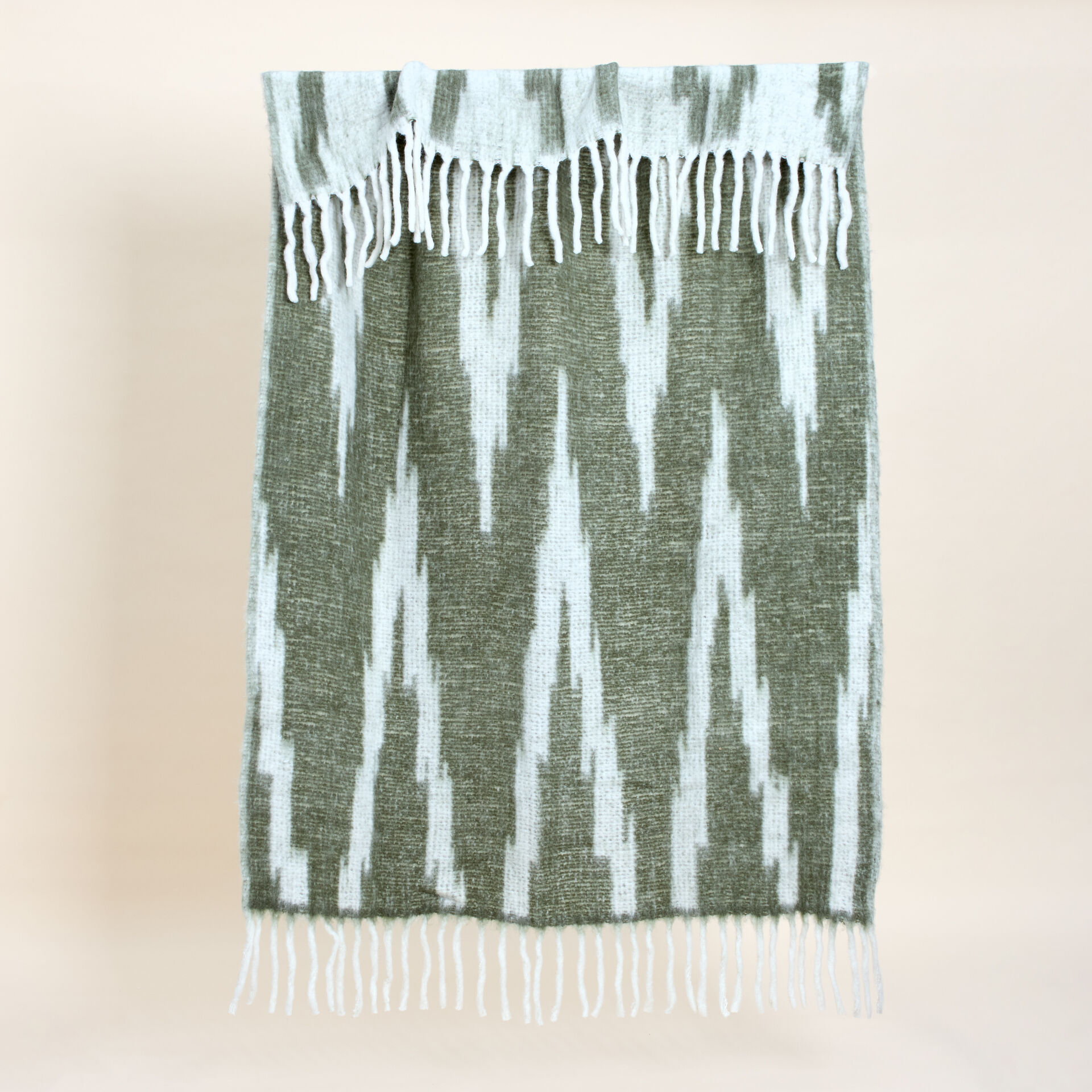 ${product-id}-Jessica Green ikat throw-Green-${view-type}