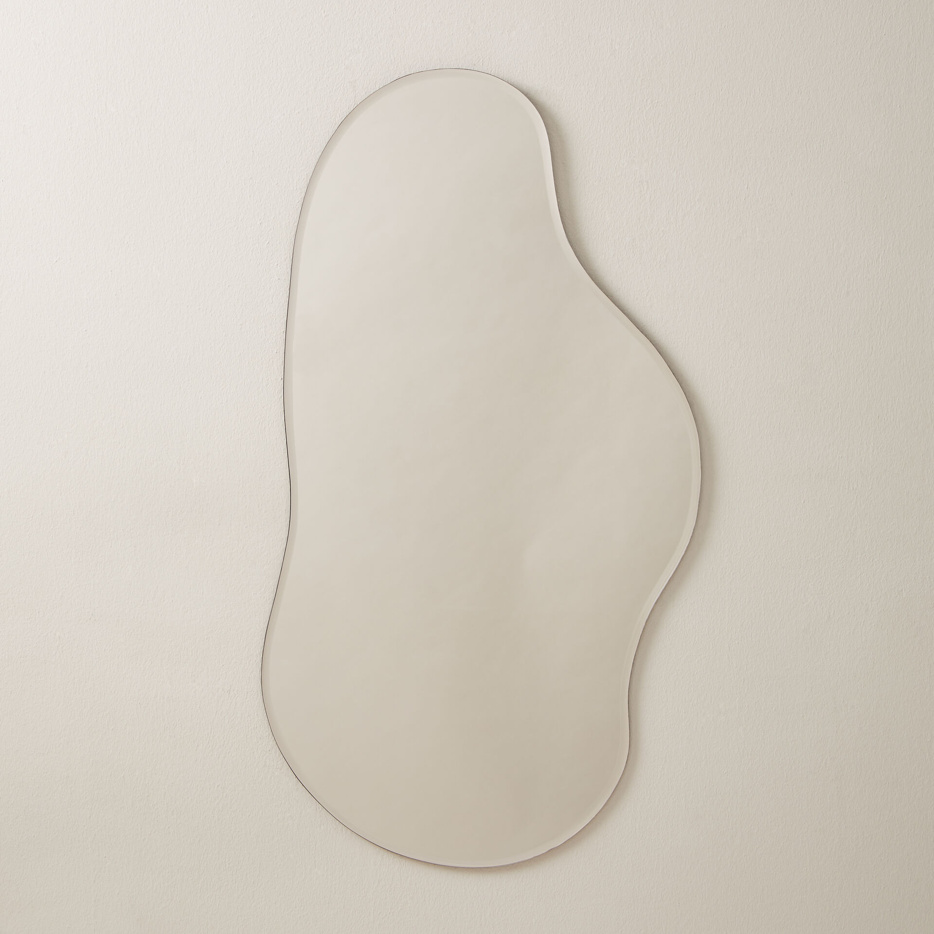 ${product-id}-Puddle Mirror-Clear-${view-type}