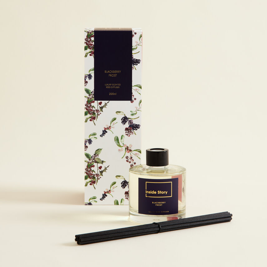Blackberry Frost Luxury Reed Diffuser.