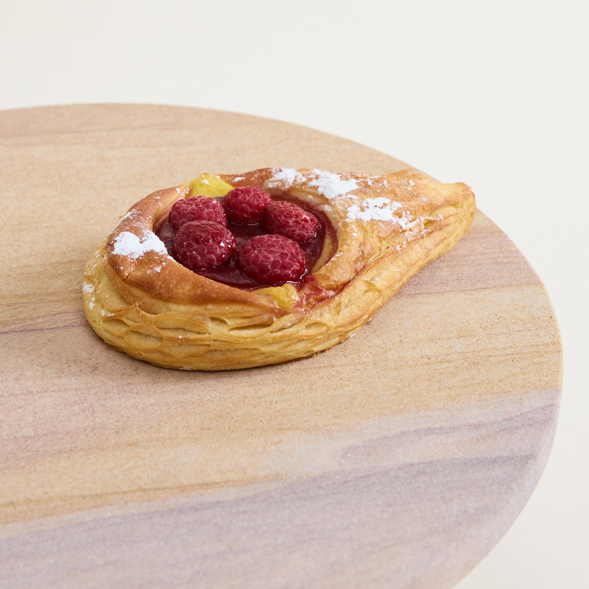 ${product-id}-Beige Round Stone Cake Stand-Neutral-${view-type}