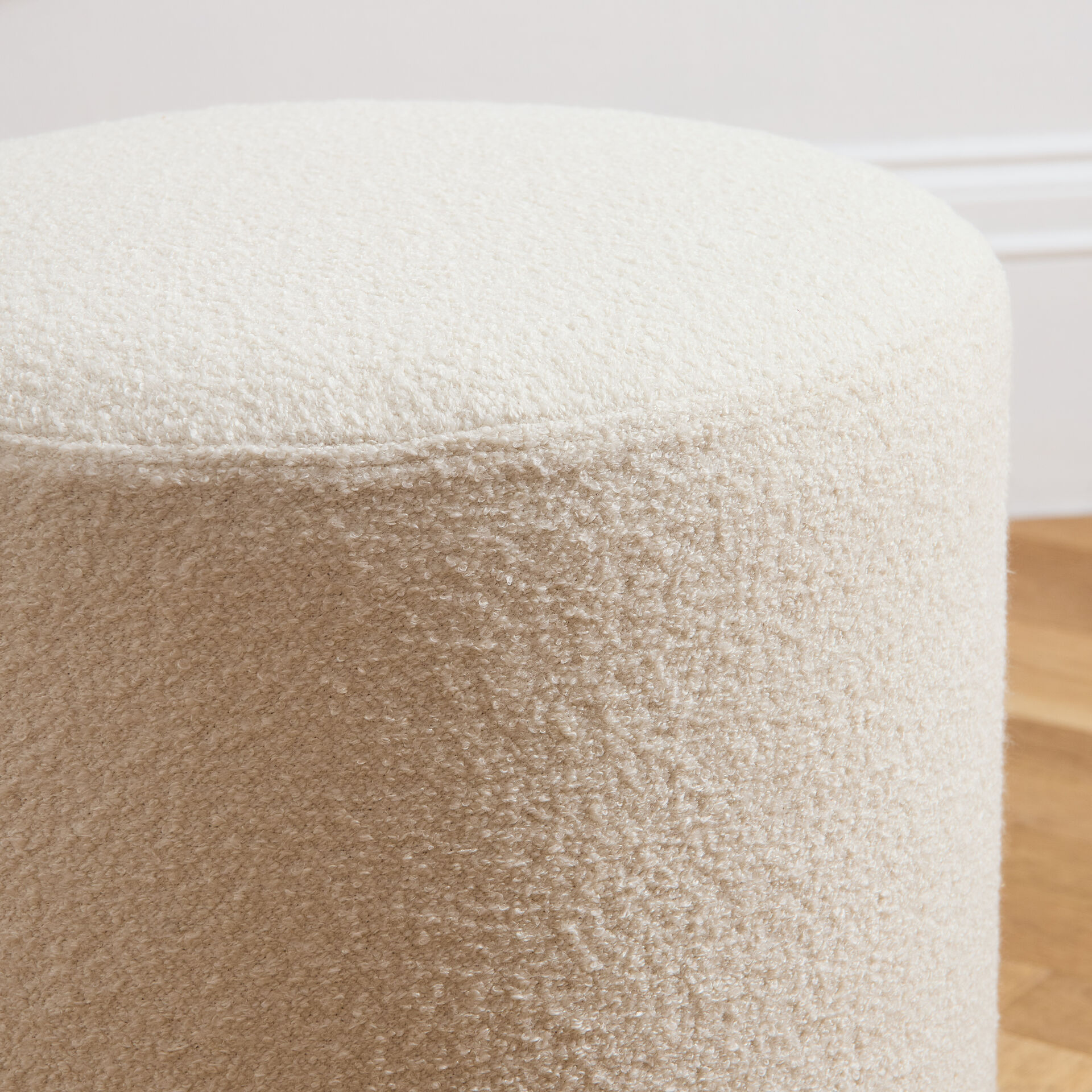 ${product-id}-Camley Footstool-Neutral-${view-type}