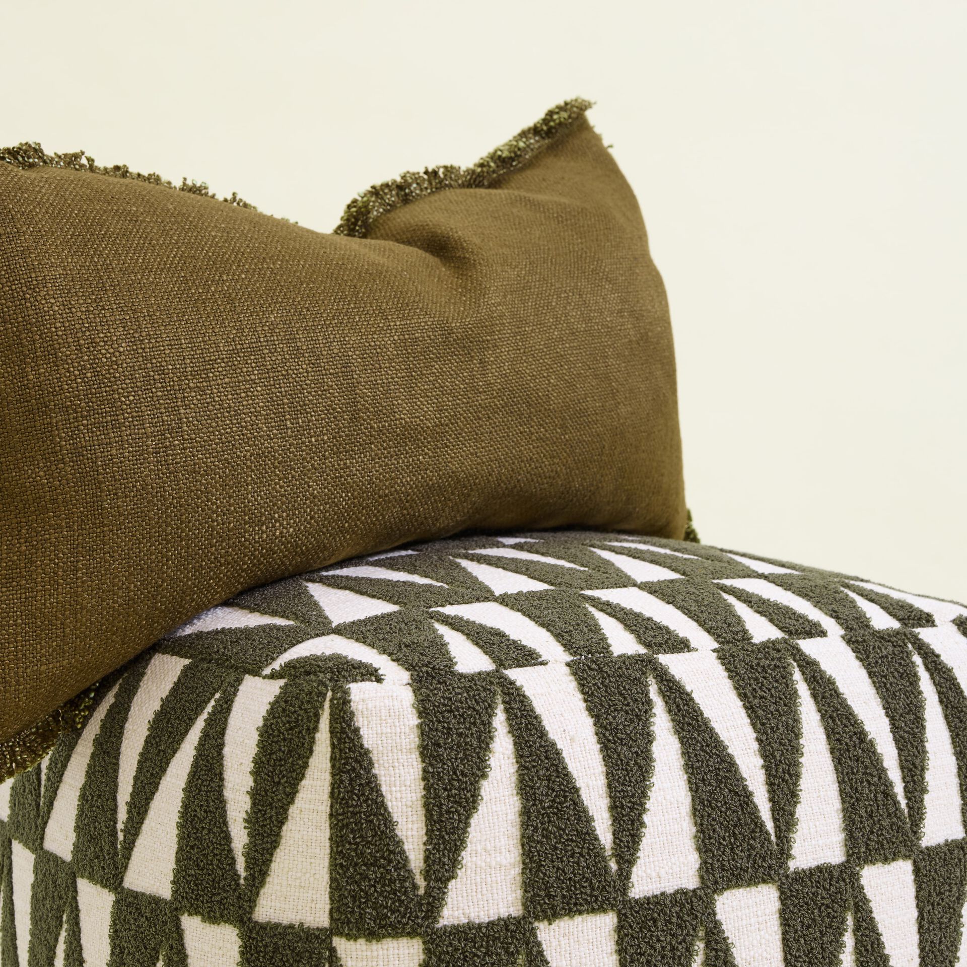 ${product-id}-Geometric Tufted Pouffe-Green-${view-type}