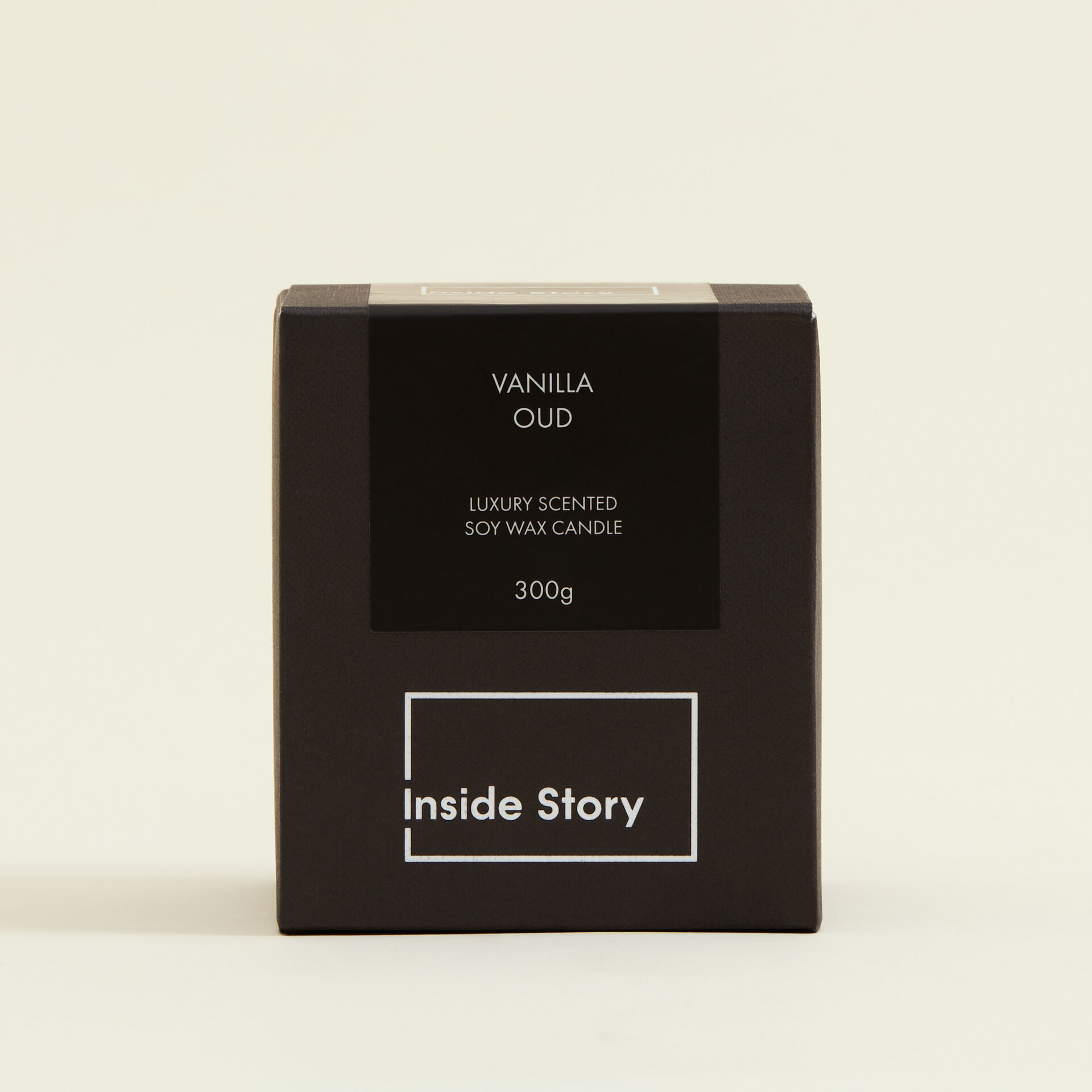 ${product-id}-Vanilla Oud Signature Filled Candle -Vanilla Oud-${view-type}