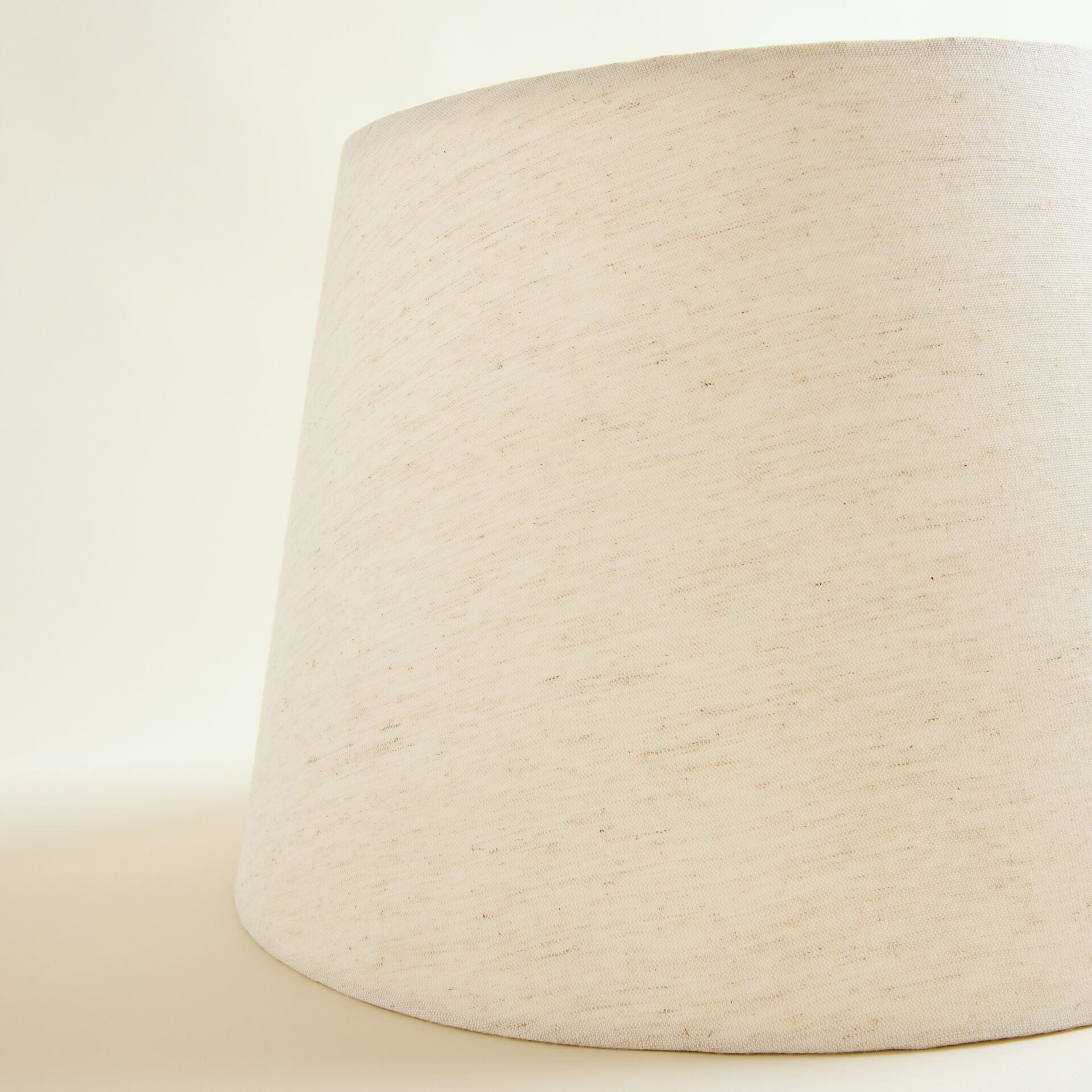 ${product-id}-Small Tapered Linen Lampshade-Natural-${view-type}