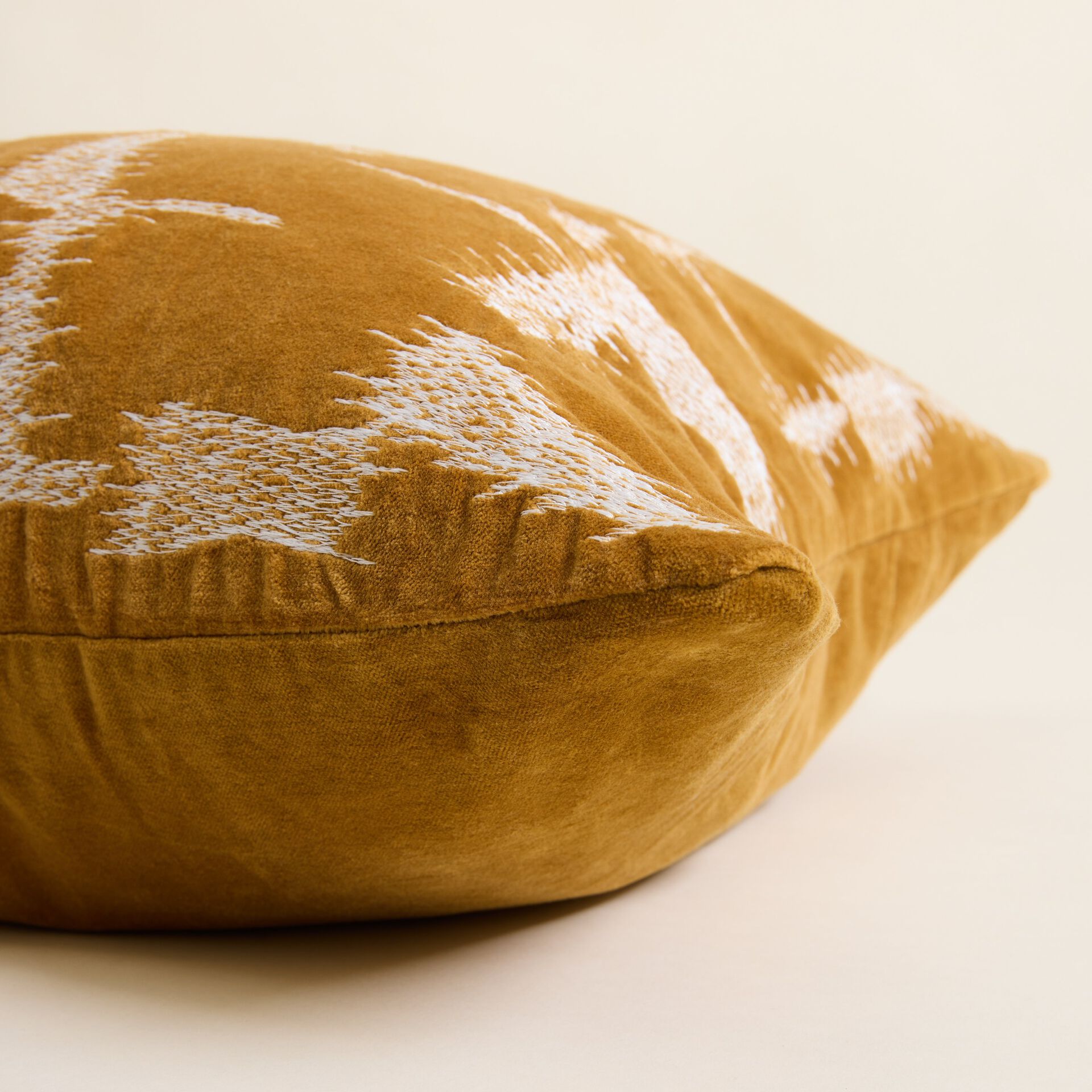 ${product-id}-Velvet Embroidered Cushion-Yellow-${view-type}