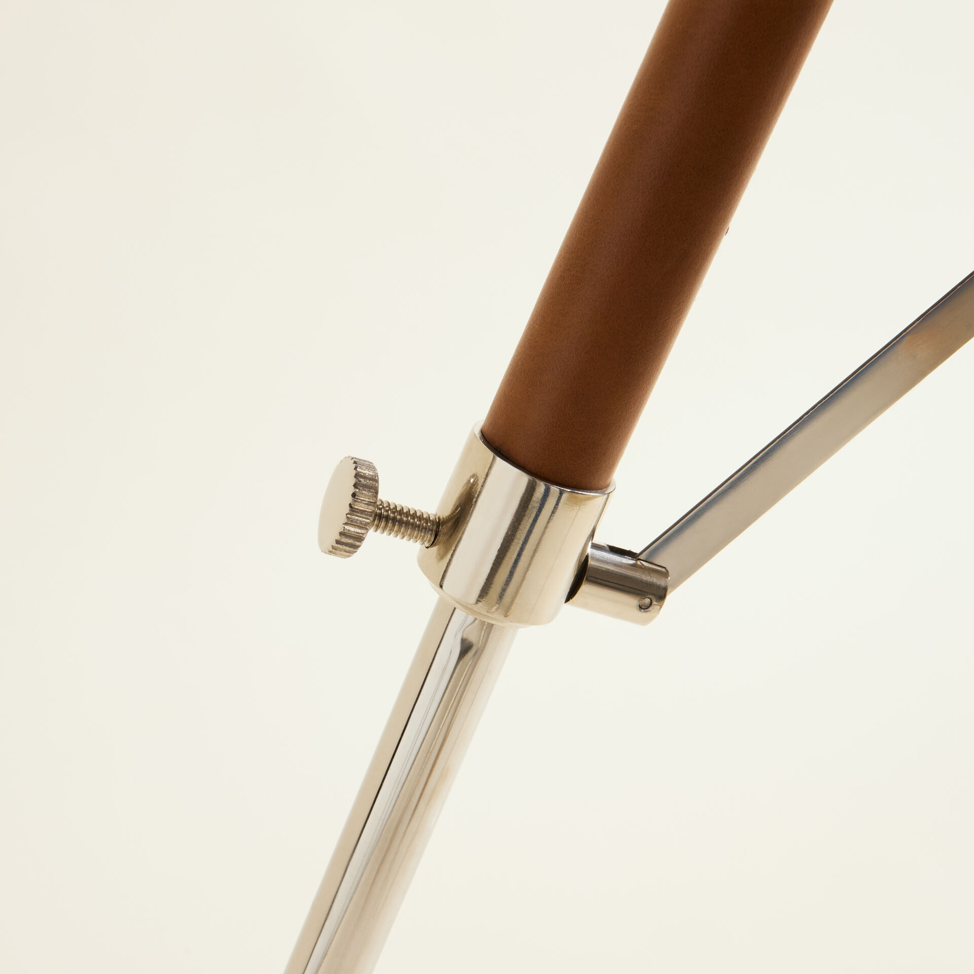 ${product-id}-Tripod Floor Lamp-Natural-${view-type}