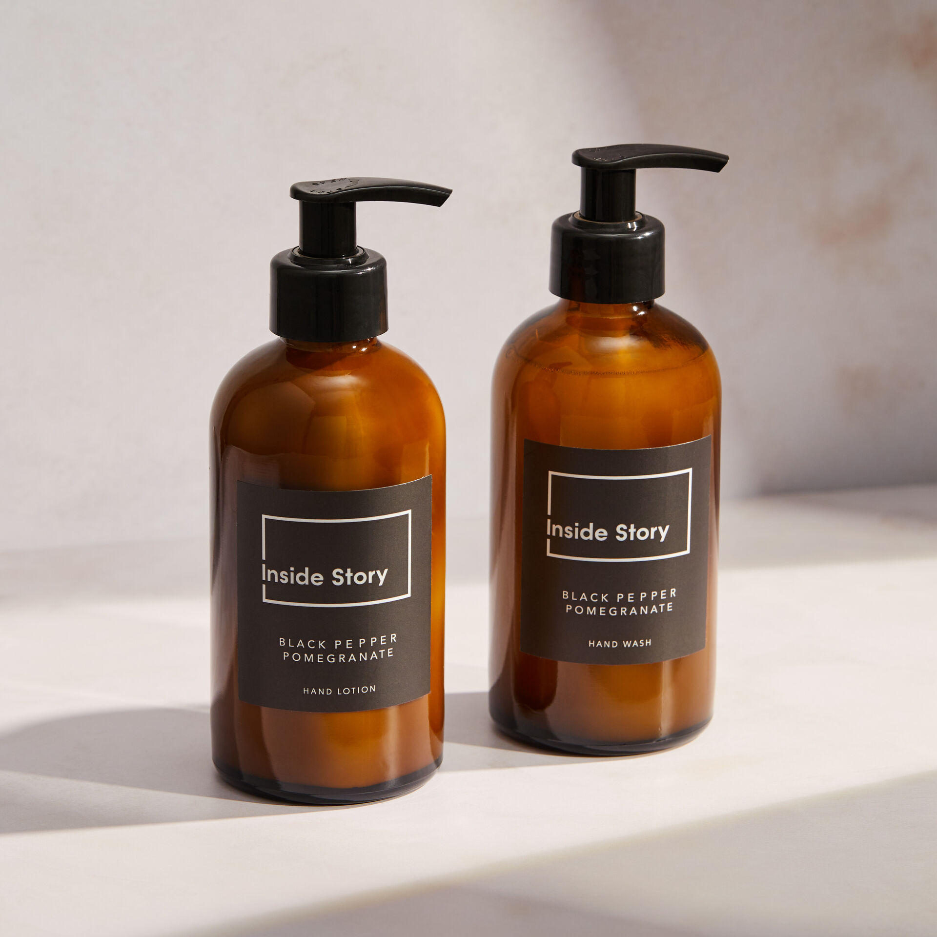 ${product-id}-Black Pepper And Pomegranate Scented Hand Cream-Black Pomegranate-${view-type}