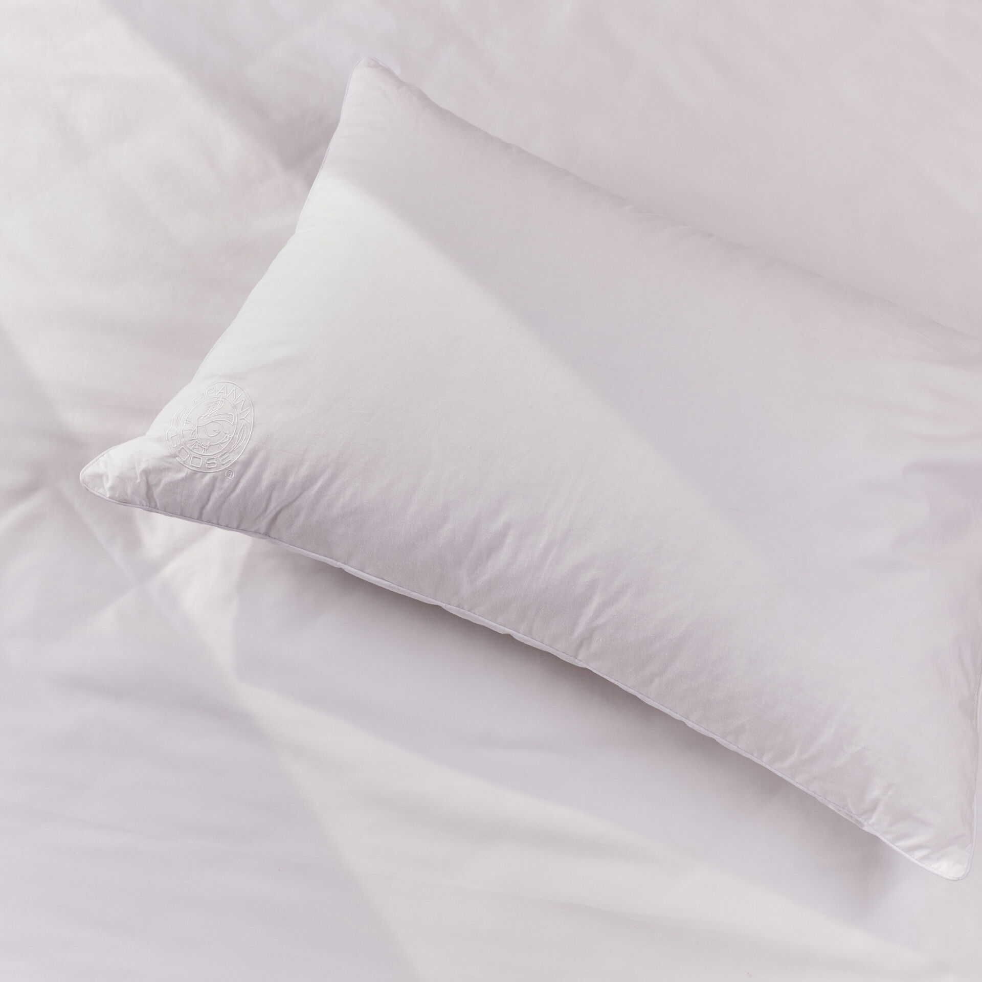 Luxury Down Alternative Pillow Firm