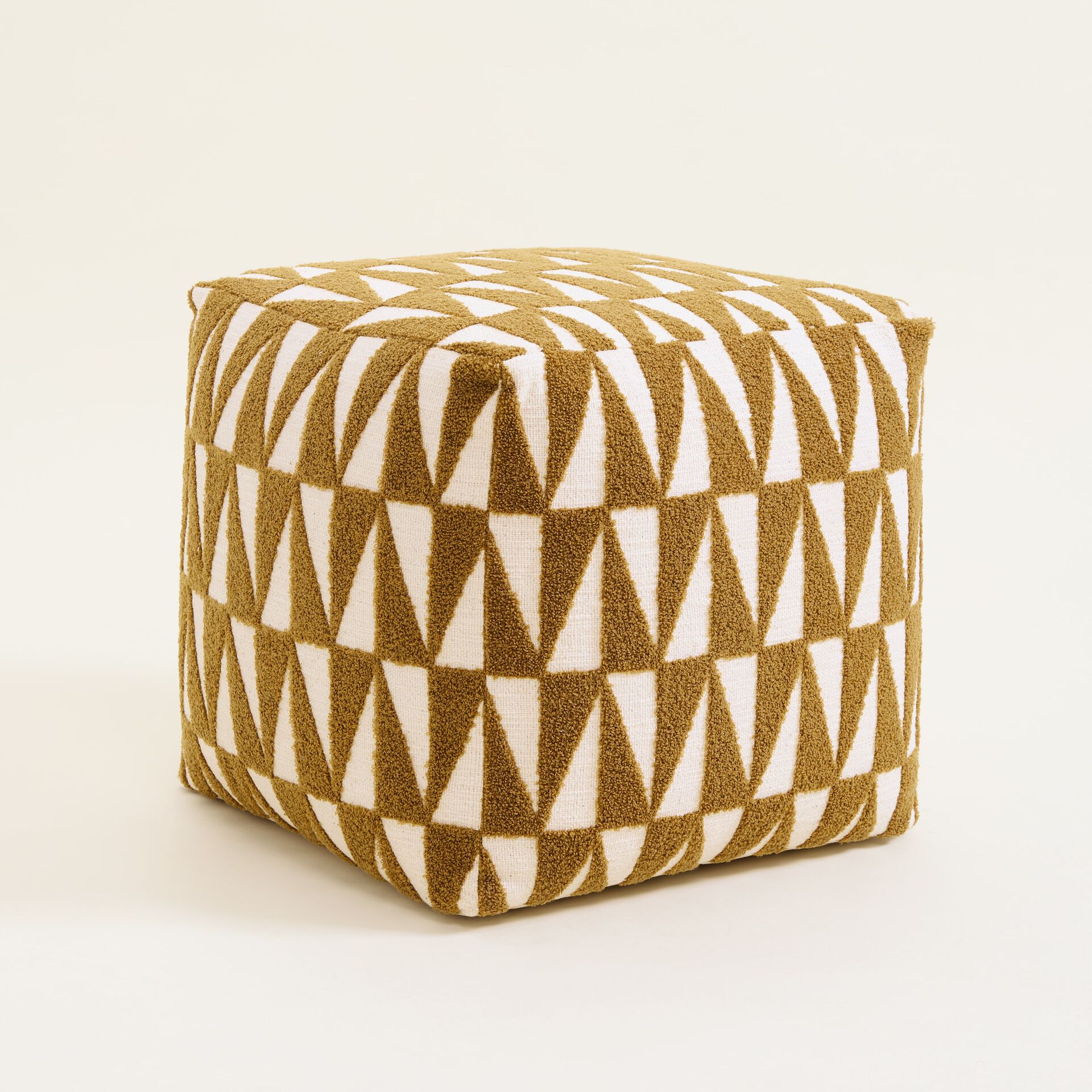 ${product-id}-Geometric Tufted Pouffe-Yellow-${view-type}