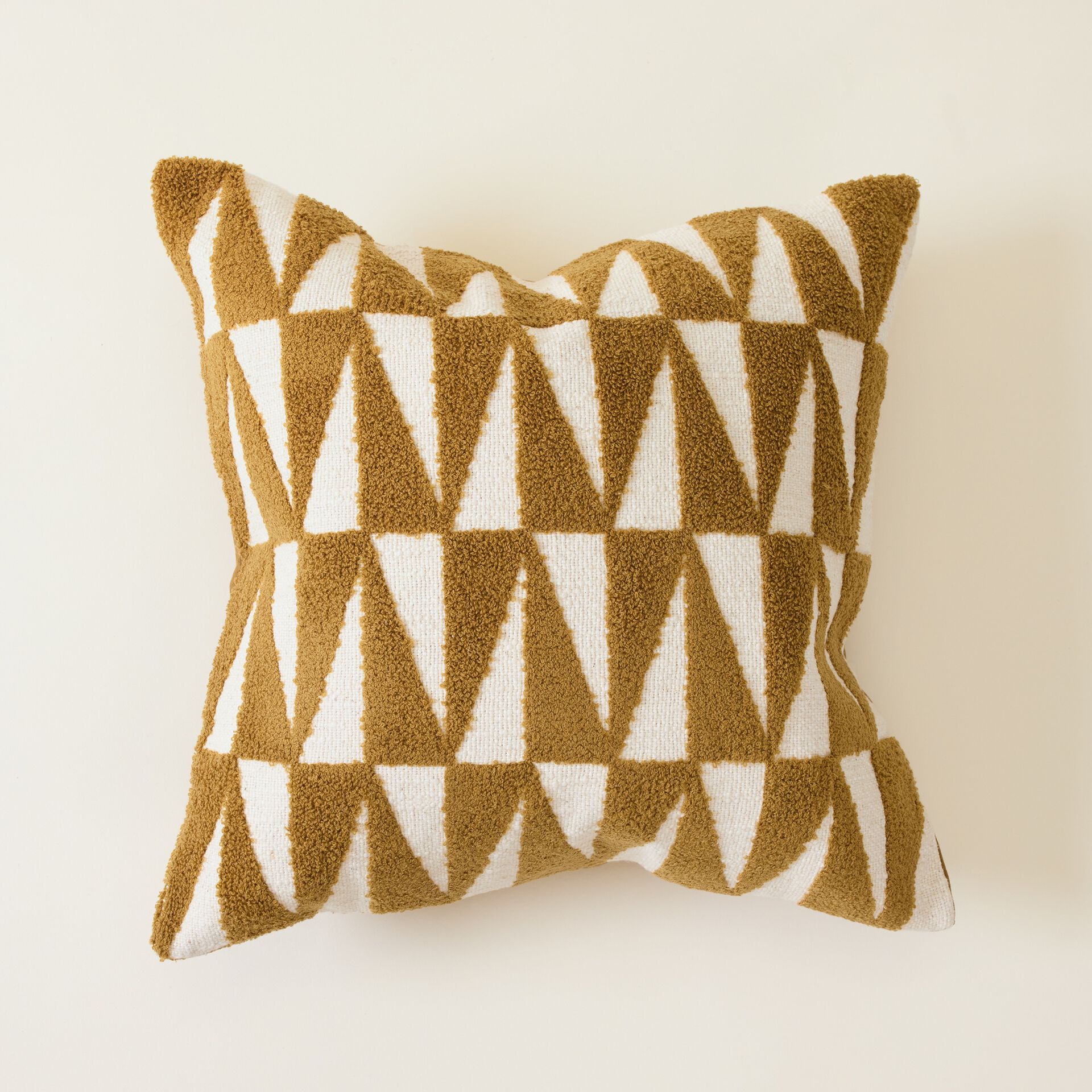 ${product-id}-Mustard Geometric Cushion-Ochre-${view-type}
