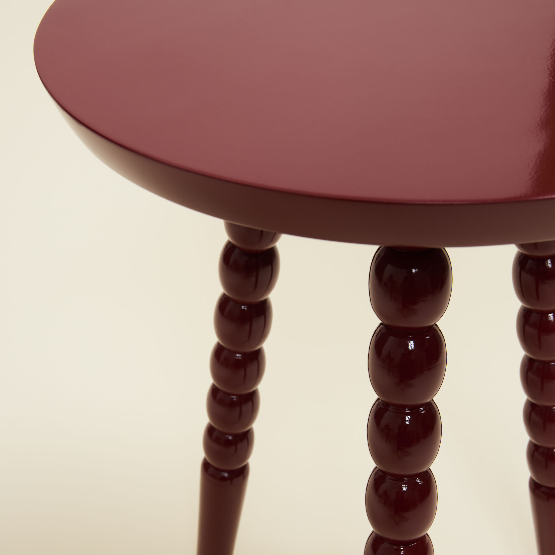 ${product-id}-Bobbin Side Table -Red-${view-type}