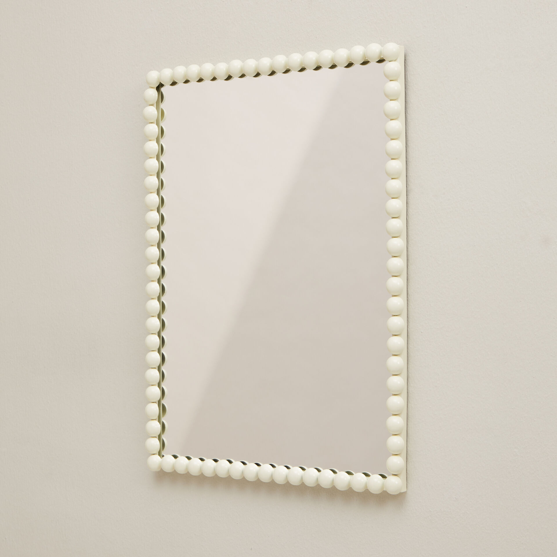 ${product-id}-Bobbin Mirror-Ivory-${view-type}