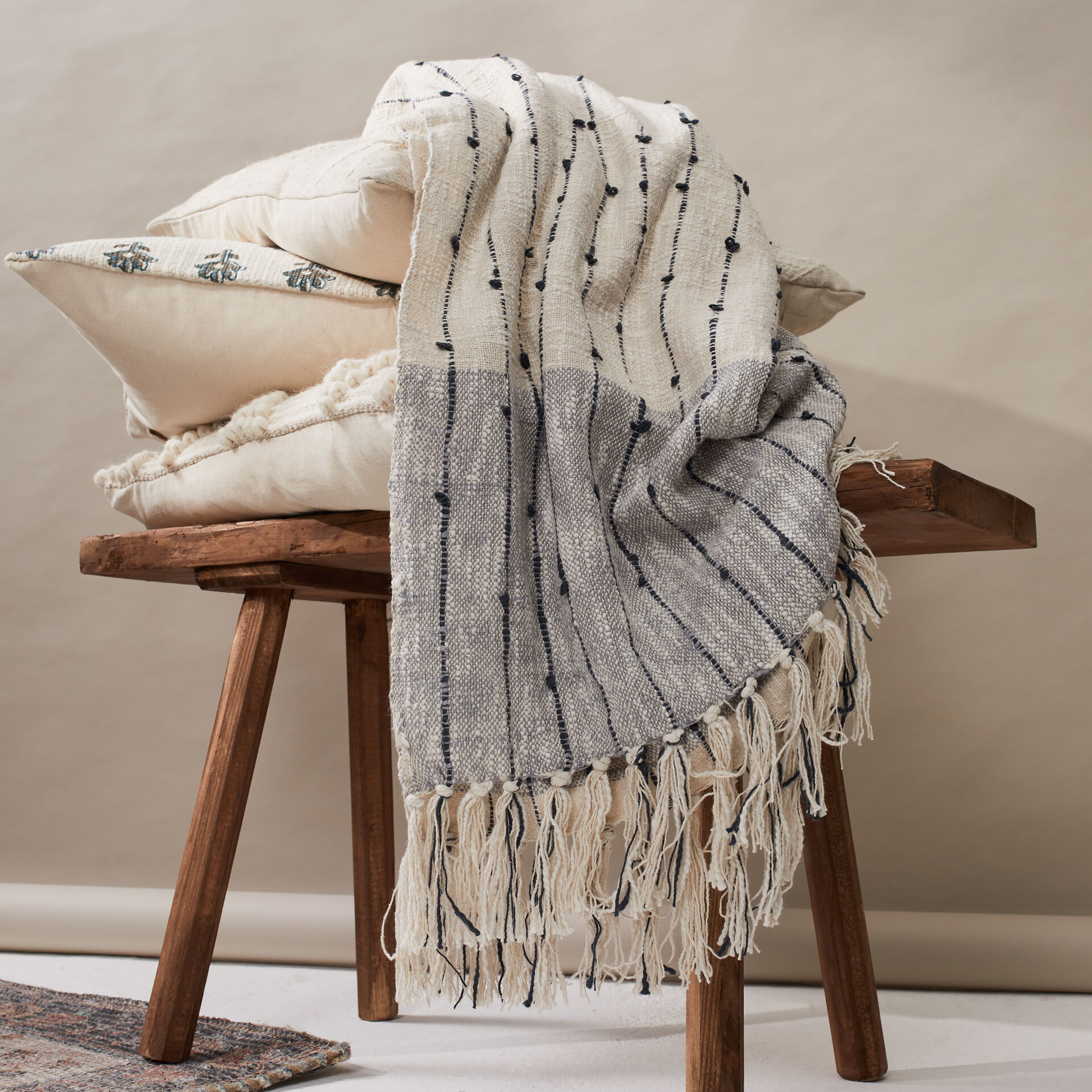 ${product-id}-Woven Throw-Indigo/Ivory-${view-type}