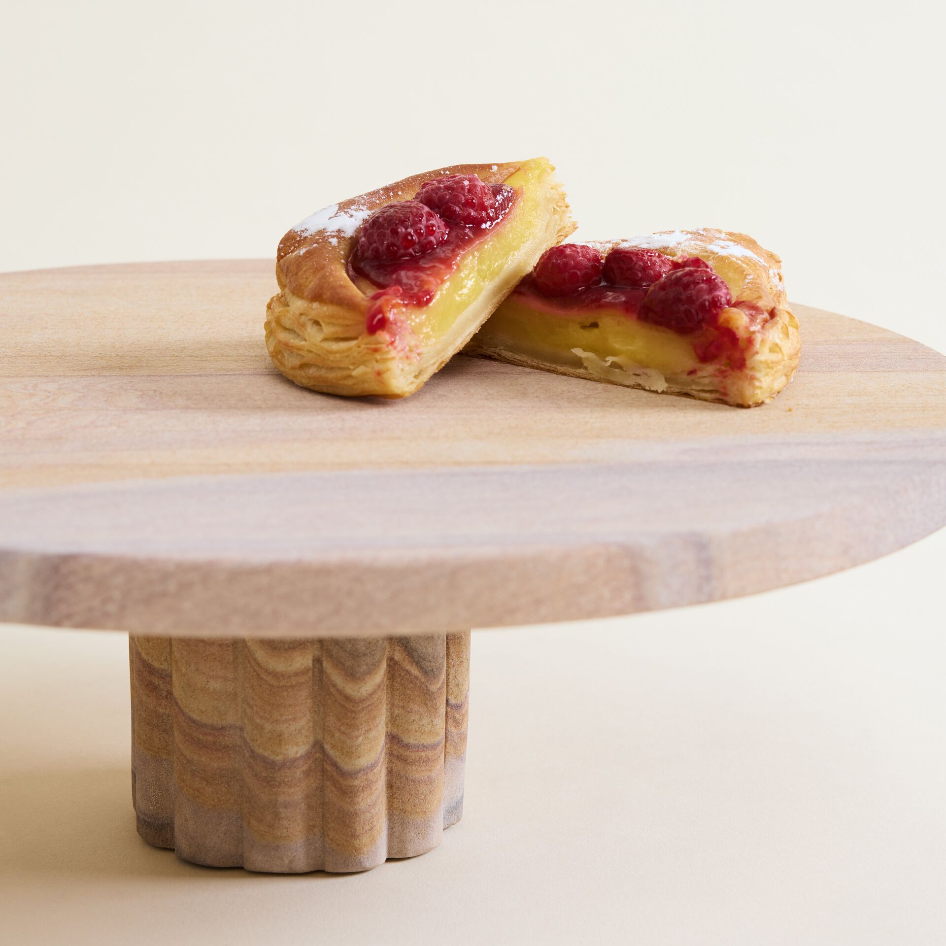 ${product-id}-Beige Round Stone Cake Stand-Neutral-${view-type}