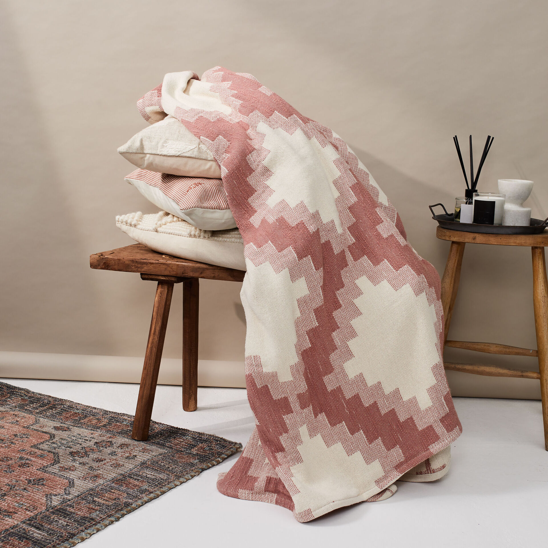 ${product-id}-Woven Pattern Throw-Rust/Ivory-${view-type}