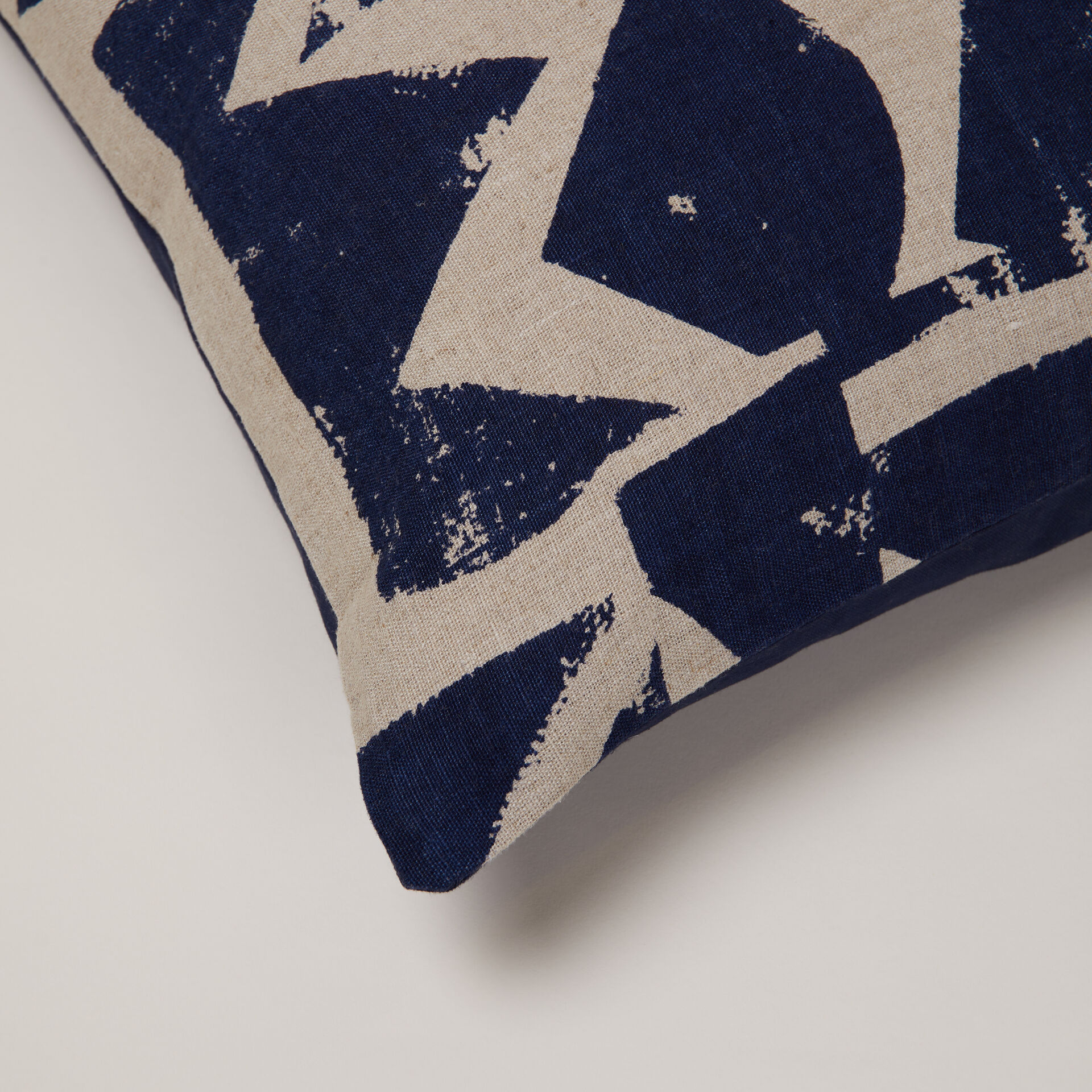 ${product-id}-Emil Printed Linen Cushion-Natural & Navy-${view-type}