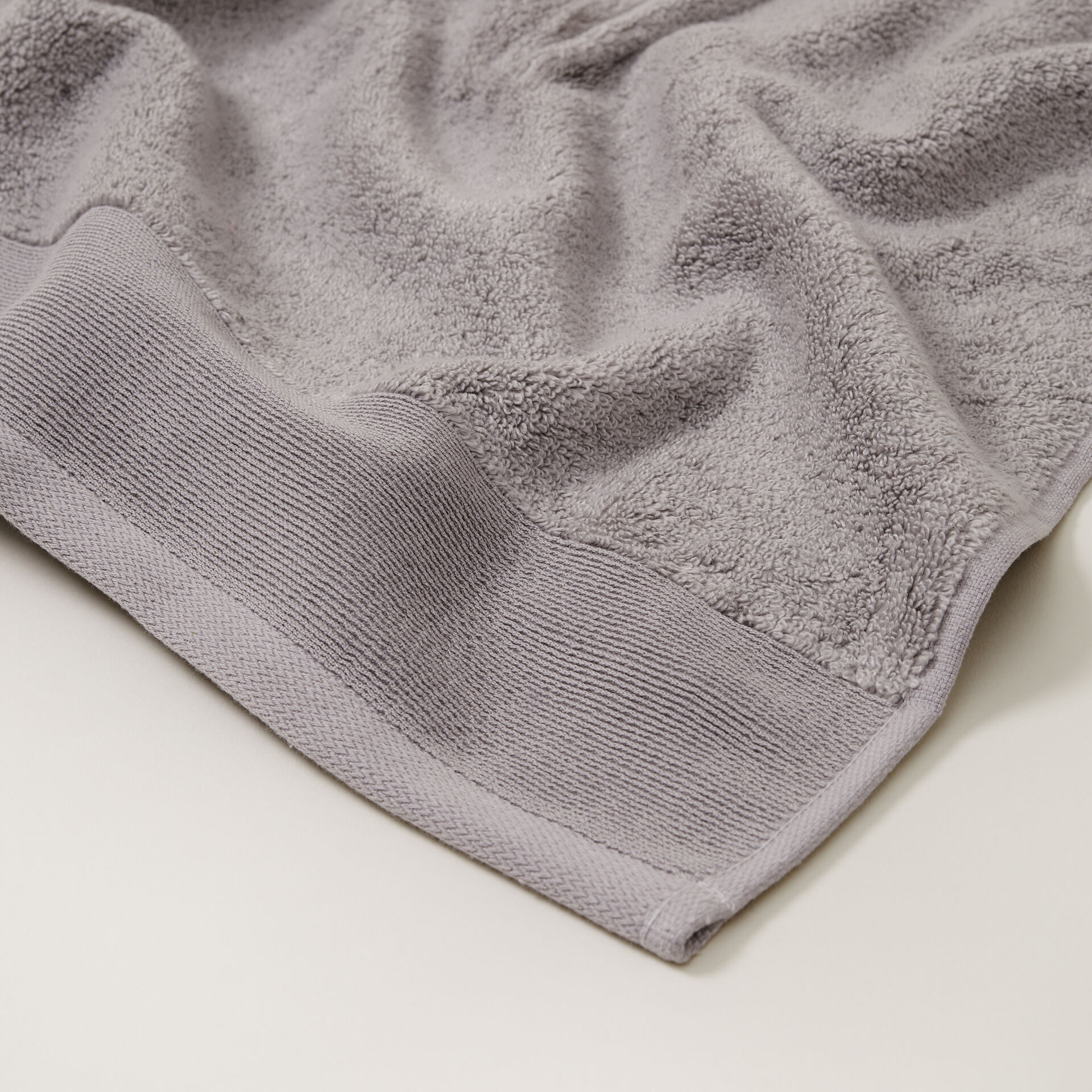 Modal Pleat Bath Sheet