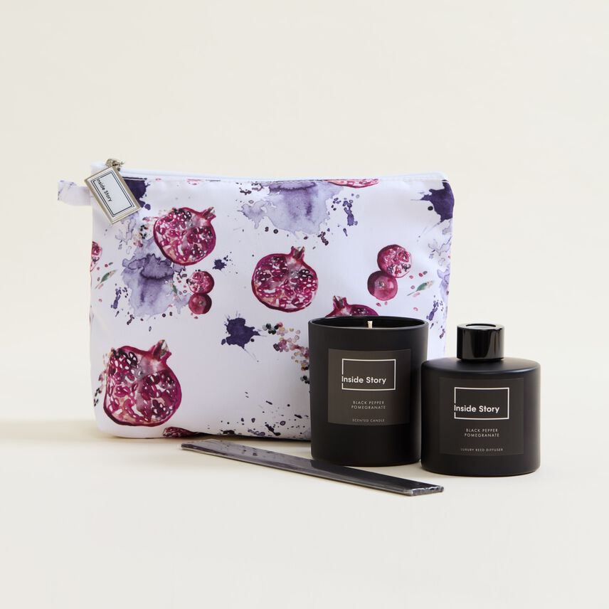 Black Pepper And Pomegranate Wash Bag Gift Set