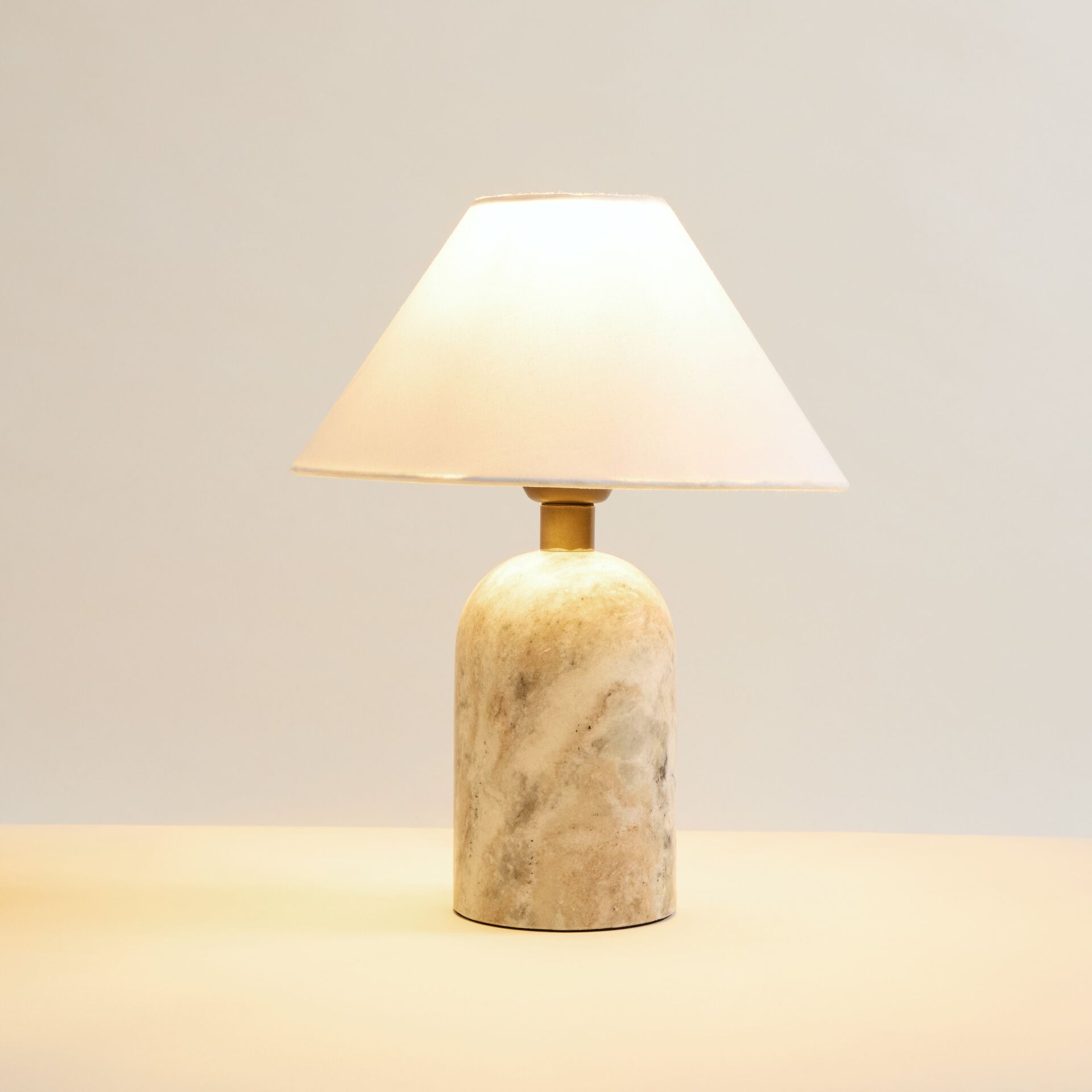 ${product-id}-Maria Marble Lamp-Neutral-${view-type}