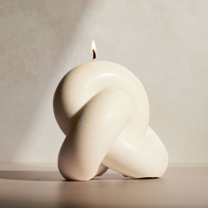 Knot Candle