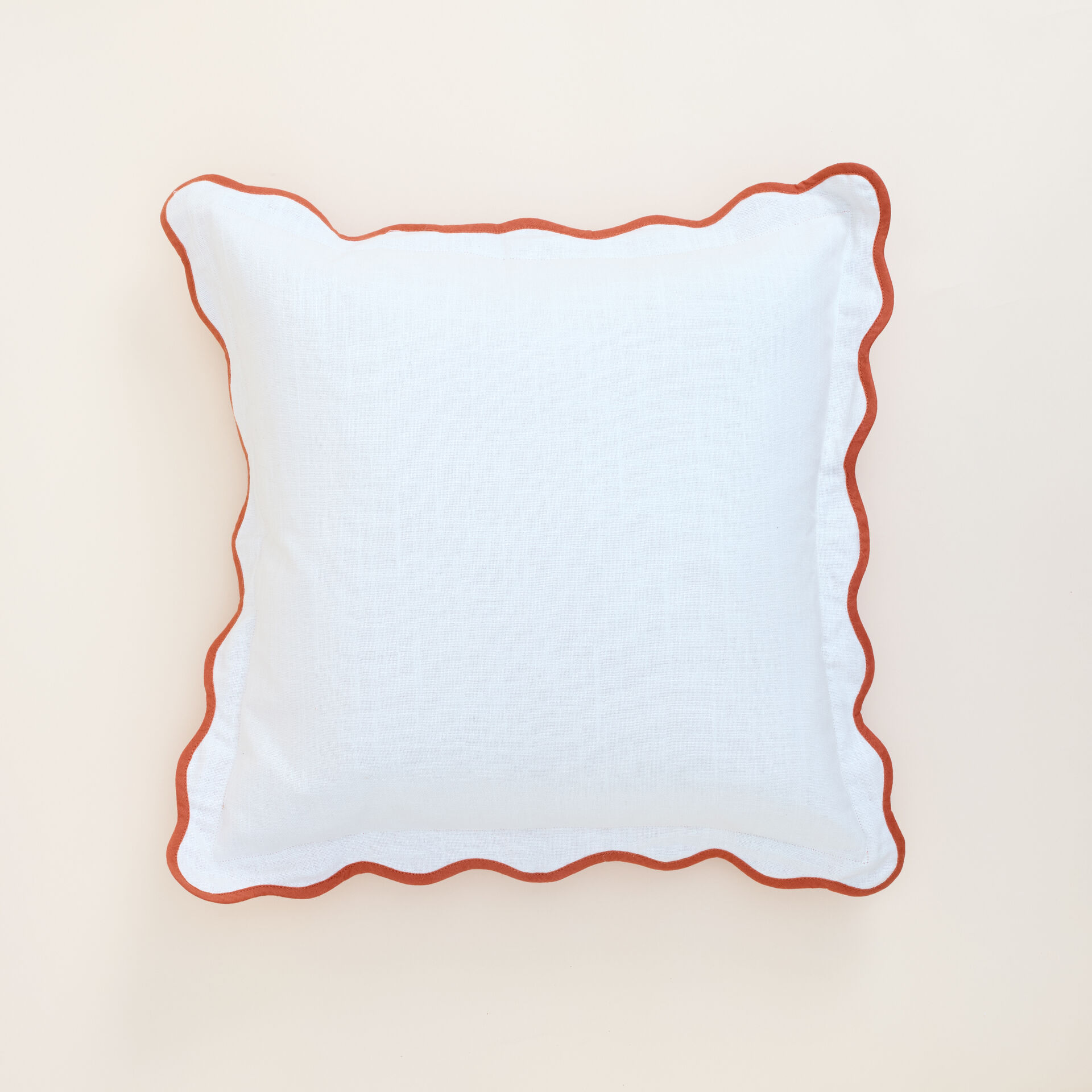 ${product-id}-Scallop Edge cushion with contract edge-White/Orange-${view-type}