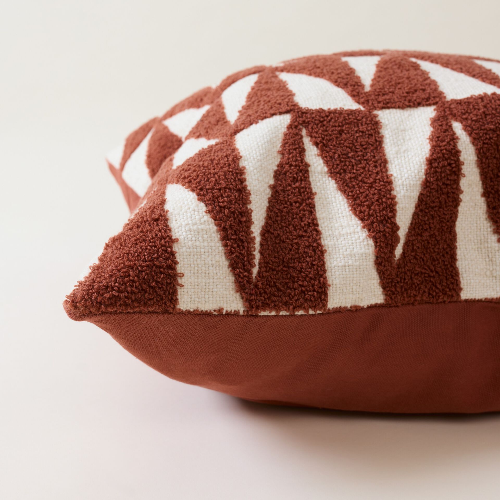 ${product-id}-Rust Geometric Cushion-Rust-${view-type}