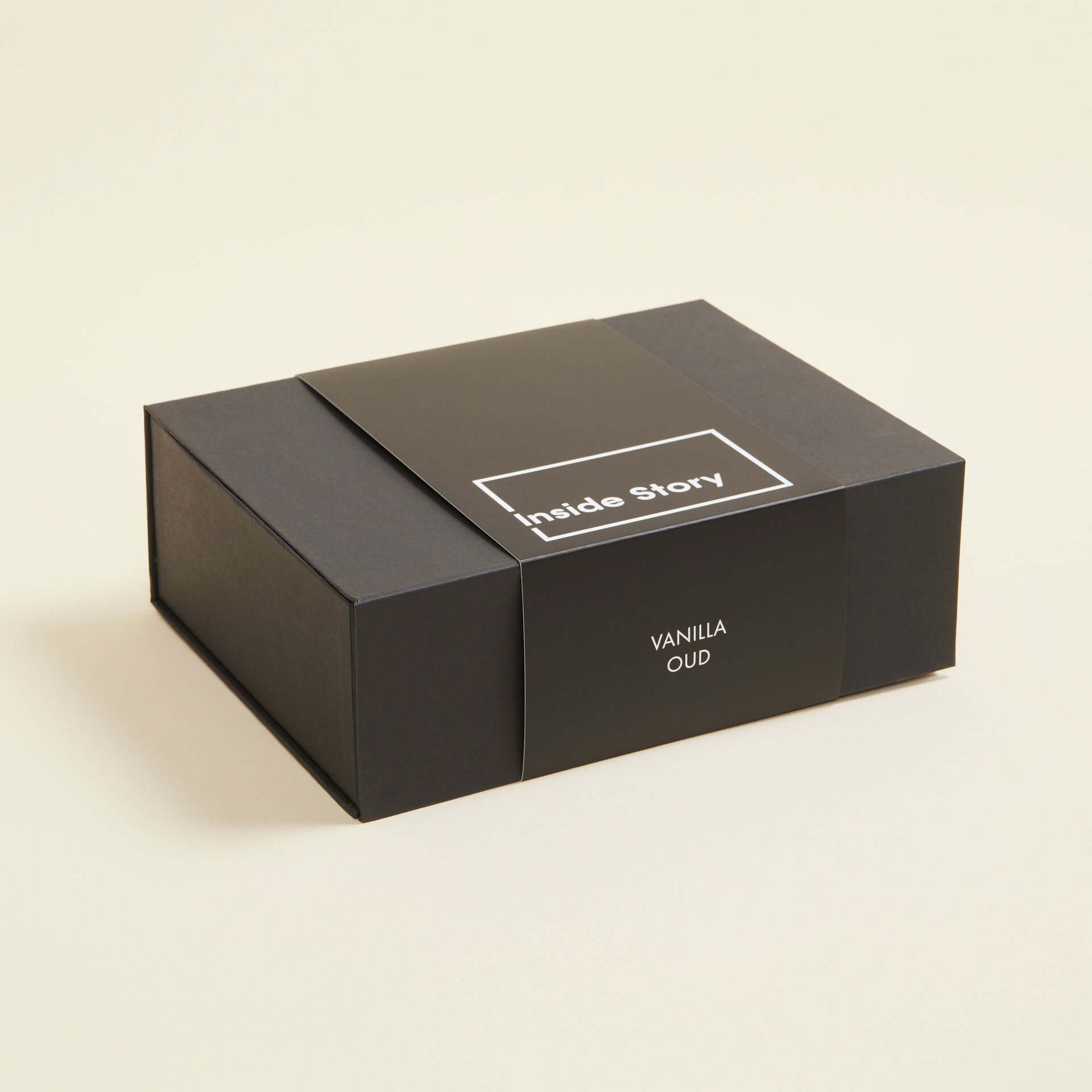 ${product-id}-Vanilla Oud Home Scent Gift Box.-Vanilla Oud-${view-type}