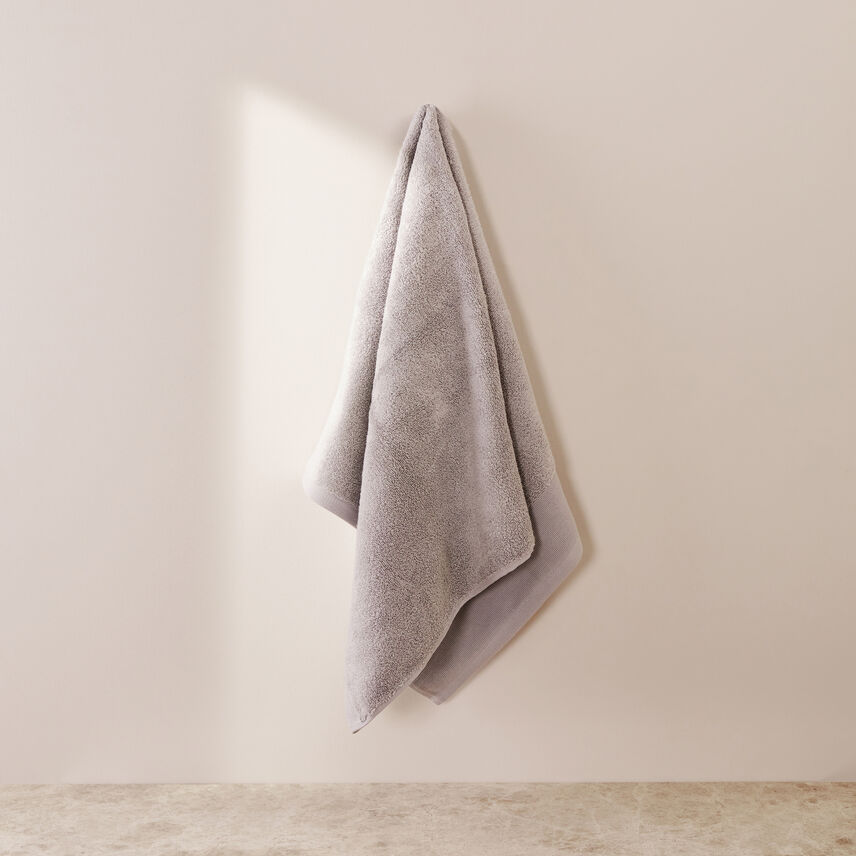 Classic Pleated Hand Towel