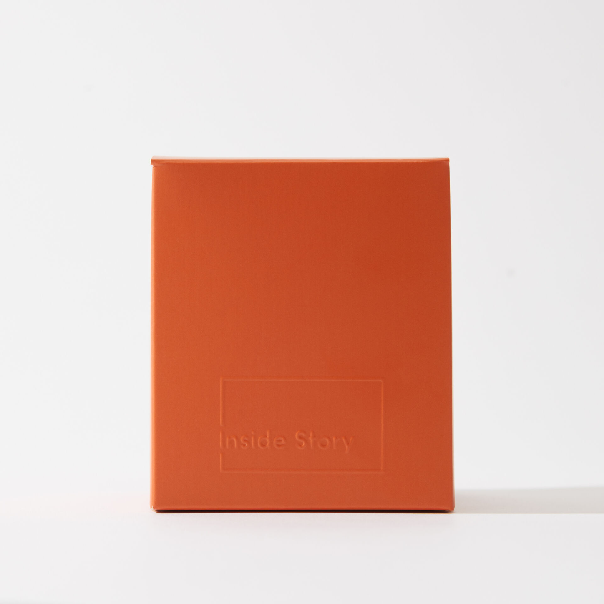 ${product-id}-Grapefruit And Bergamot Scented Signature Candle-Neutral-${view-type}