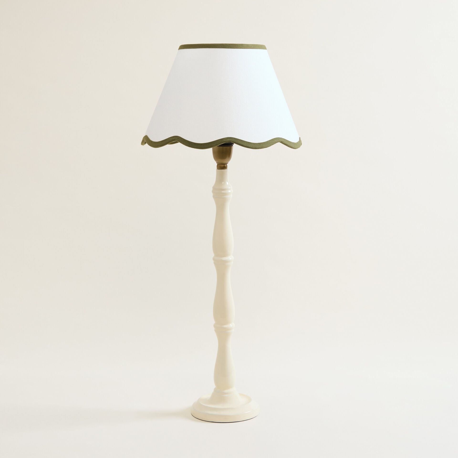 ${product-id}-Small Trimmed Jute Scalloped Edge Lampshade-Green-${view-type}
