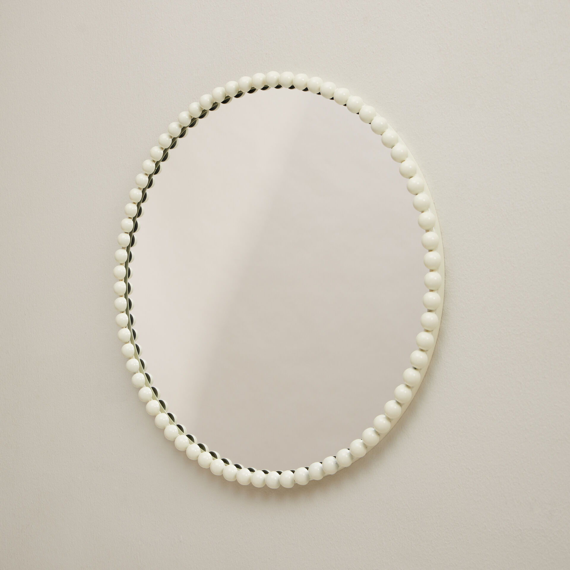 ${product-id}-Bobbin Round Mirror-Ivory-${view-type}