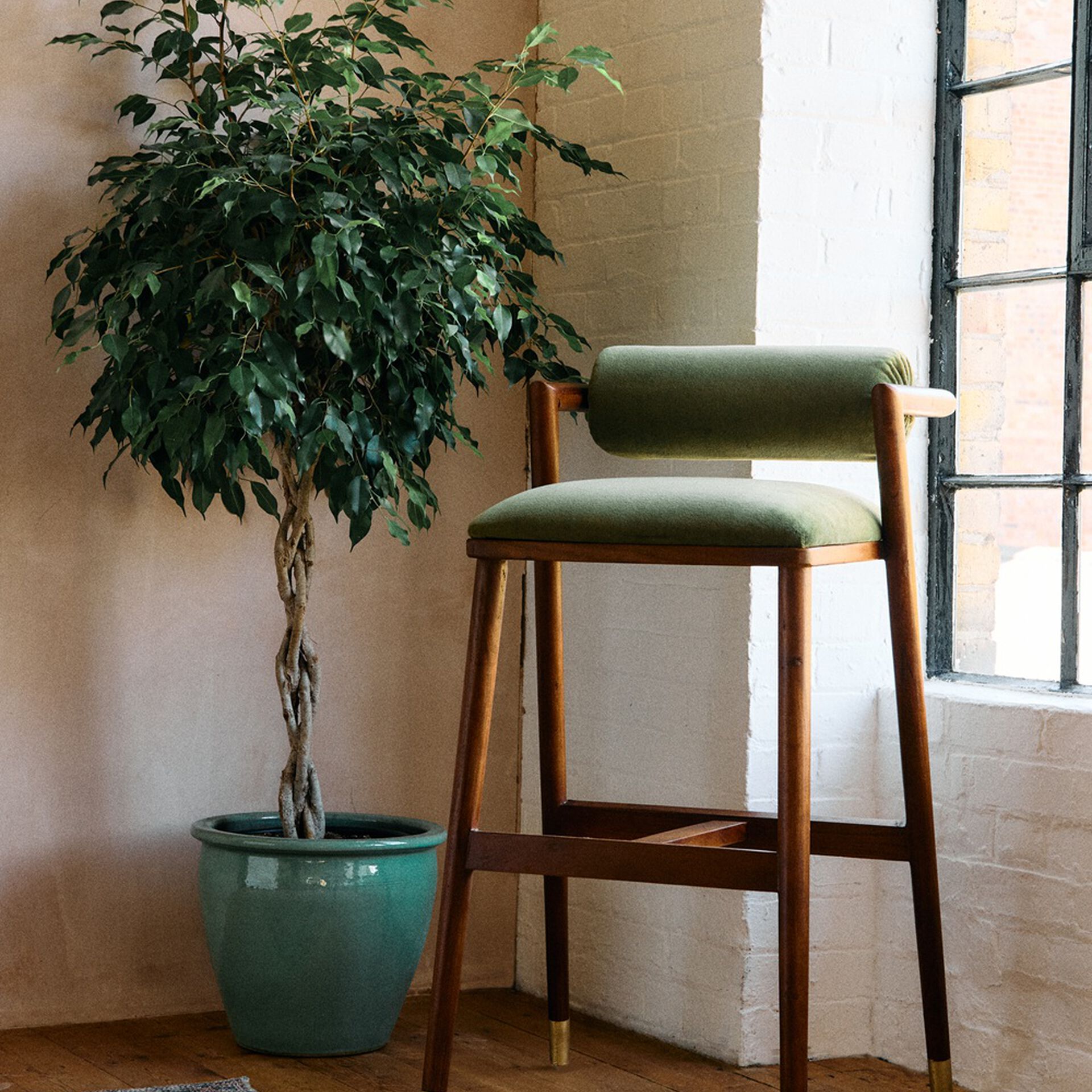 ${product-id}-Green Velvet Connaught Bar Stool-Green-${view-type}