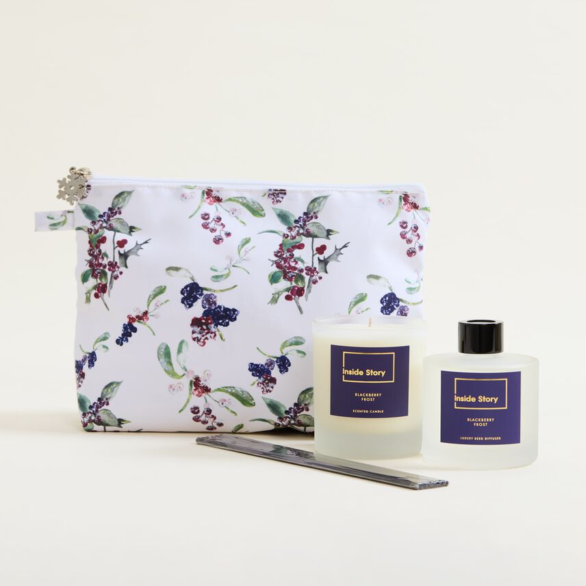 Blackberry Frost Wash Bag Gift Set