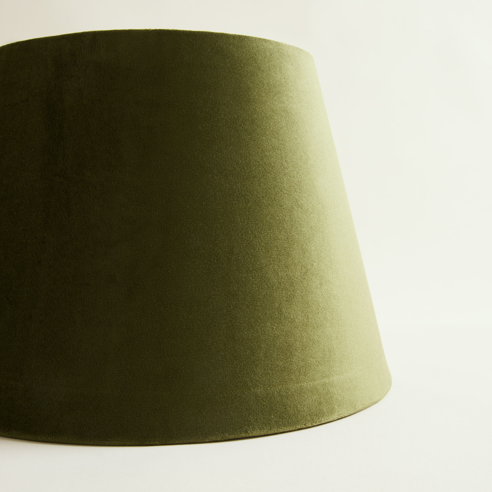 ${product-id}-20cm Tapered Velvet Lampshade-Green-${view-type}