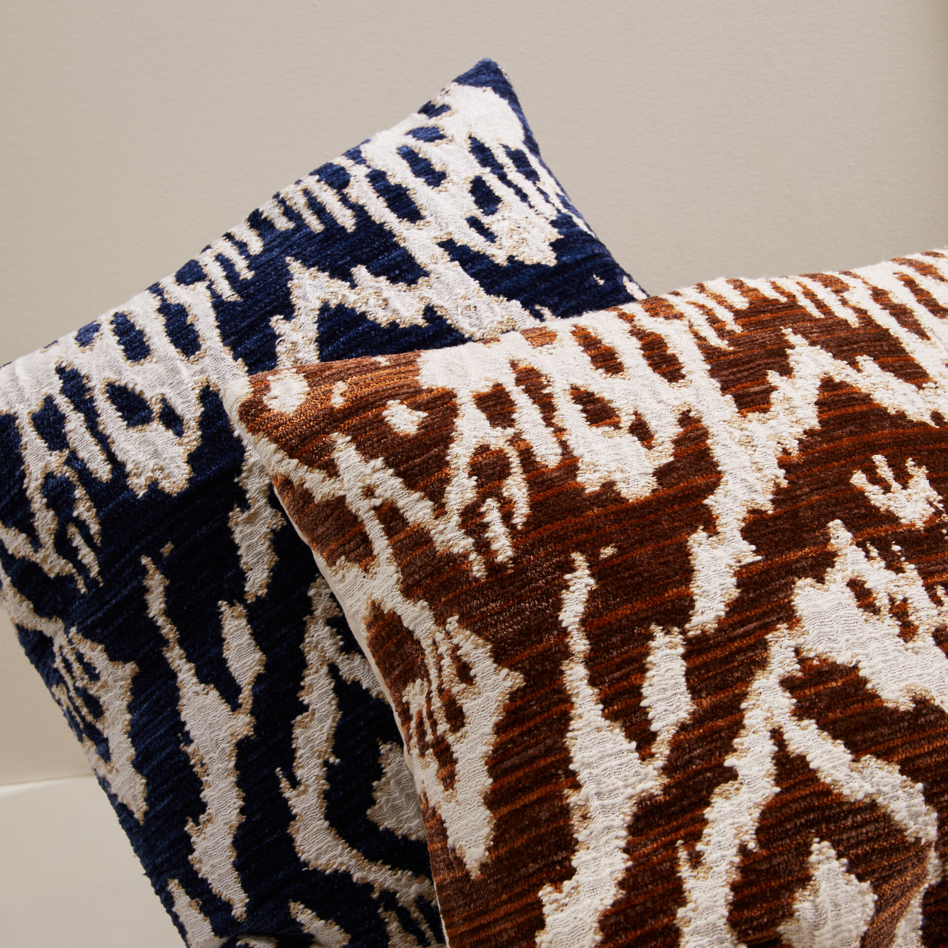 ${product-id}-Indus Abstract Ikat Cushion-Rust/Ivory-${view-type}