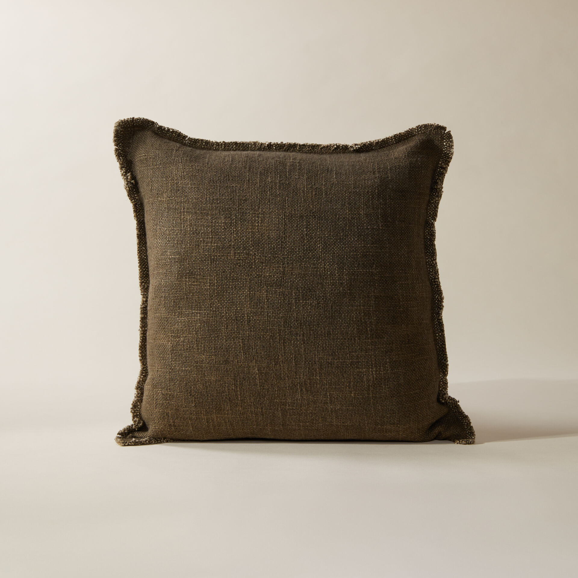${product-id}-Bridie Linox Cushion-Dark Green-${view-type}