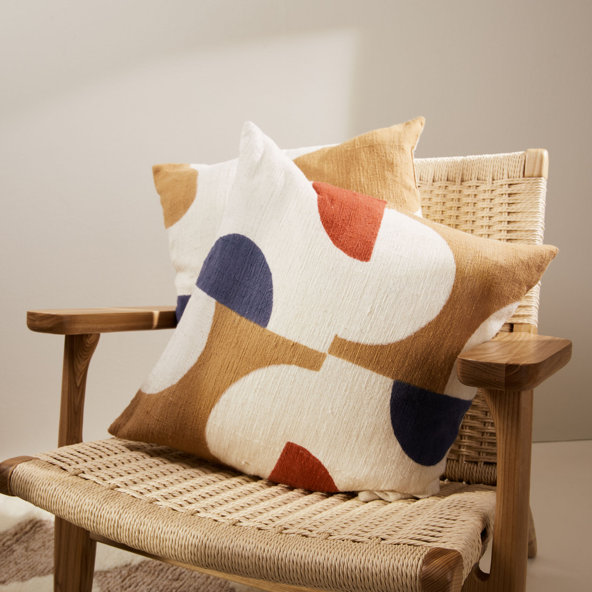 ${product-id}-Thea Printed Cushion-Multi-${view-type}