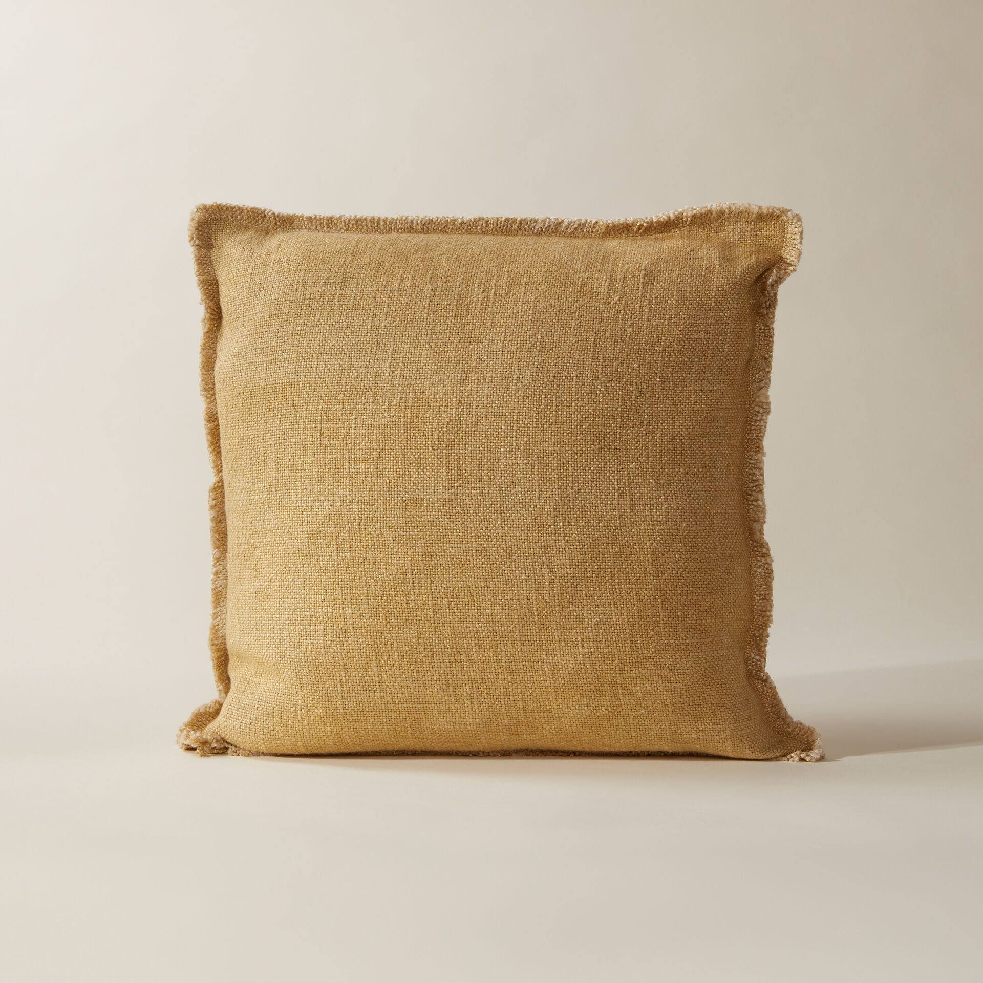 ${product-id}-Bridie Linox Cushion-Ochre-${view-type}