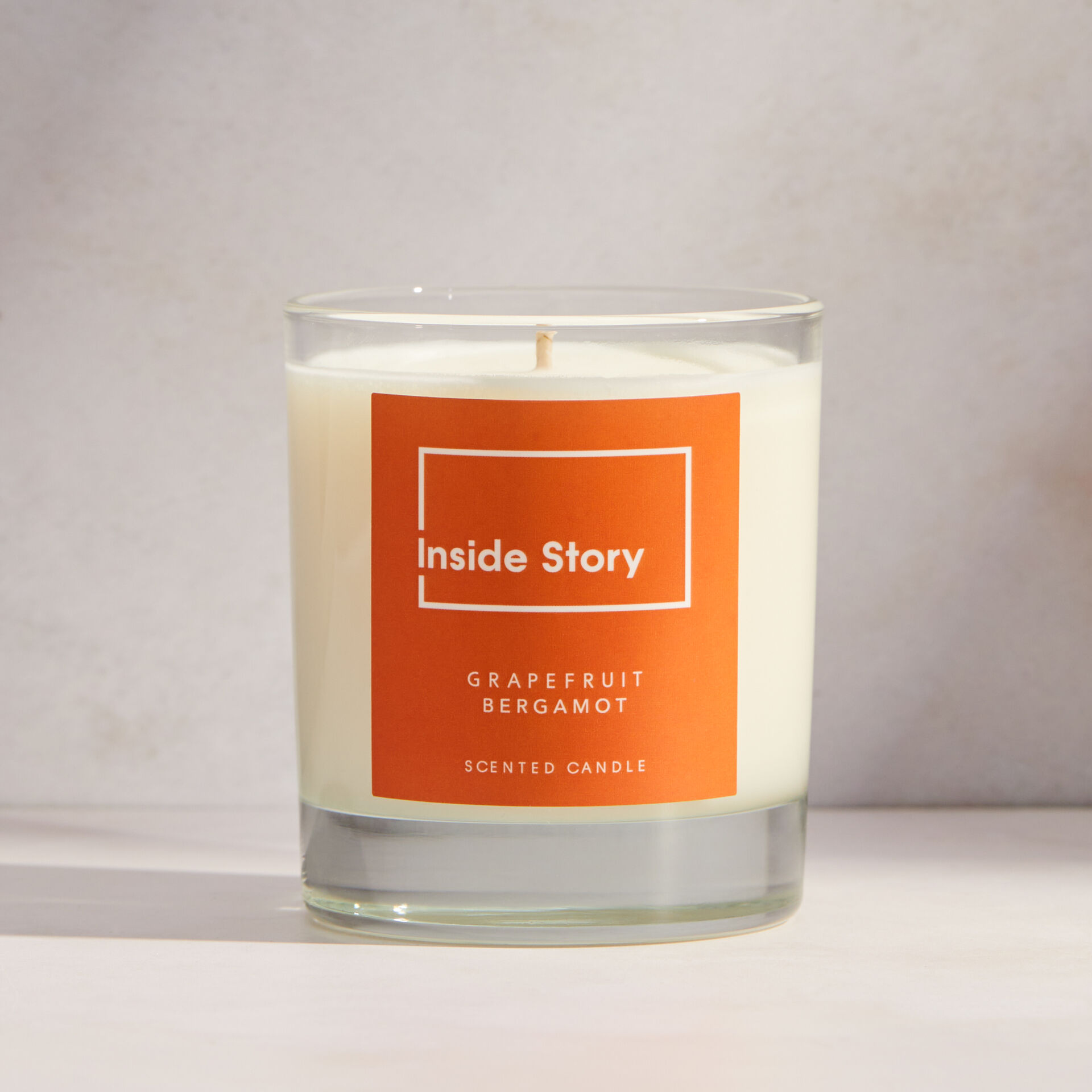 ${product-id}-Grapefruit And Bergamot Scented Signature Candle-Neutral-${view-type}
