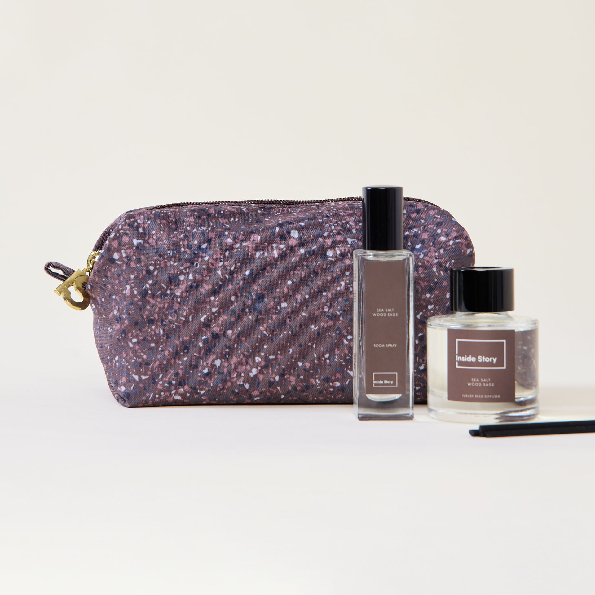 ${product-id}-Sea Salt And Wood Sage Mini Wash Bag Gift Set-Sea Salt & Wood Sage-${view-type}
