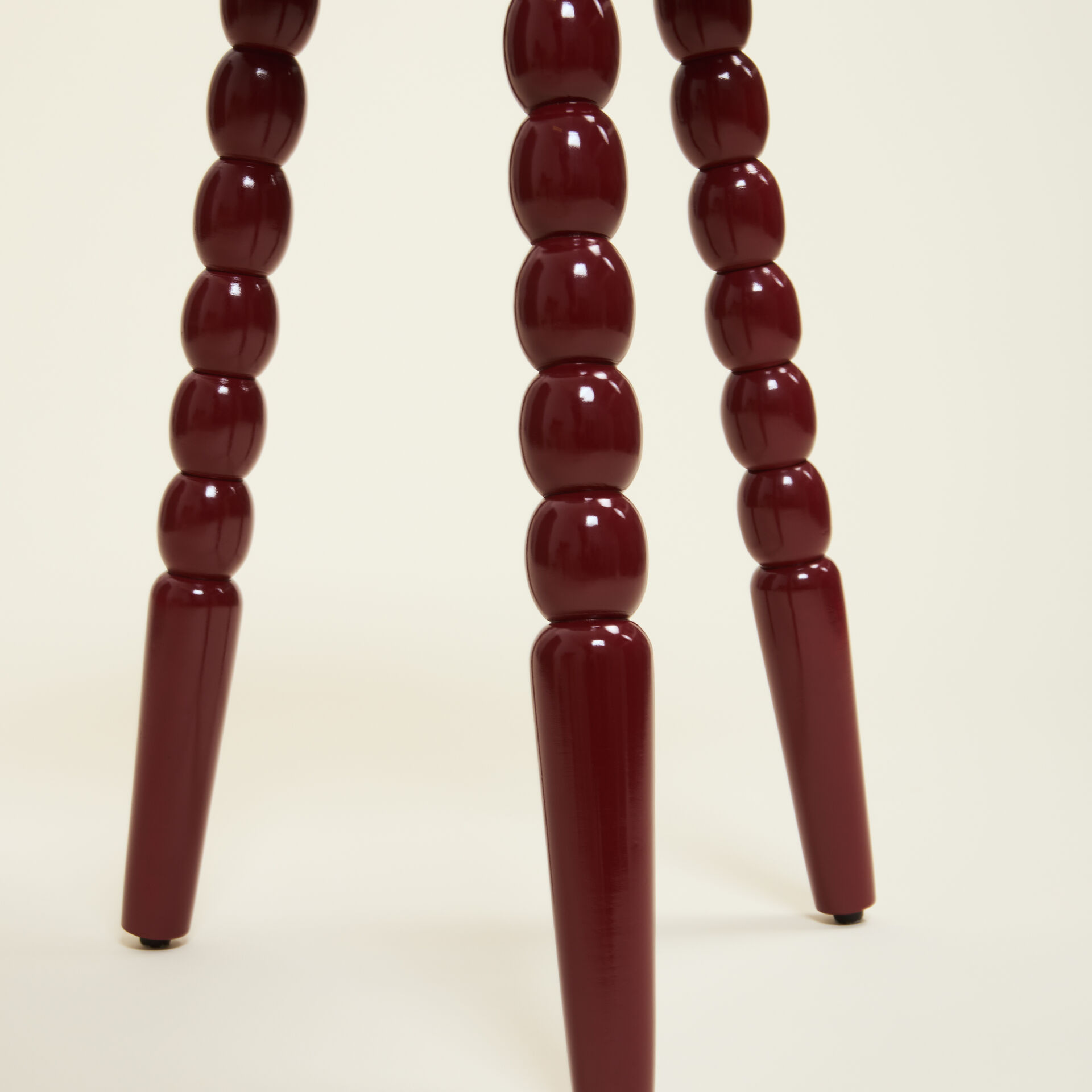 ${product-id}-Bobbin Side Table -Red-${view-type}