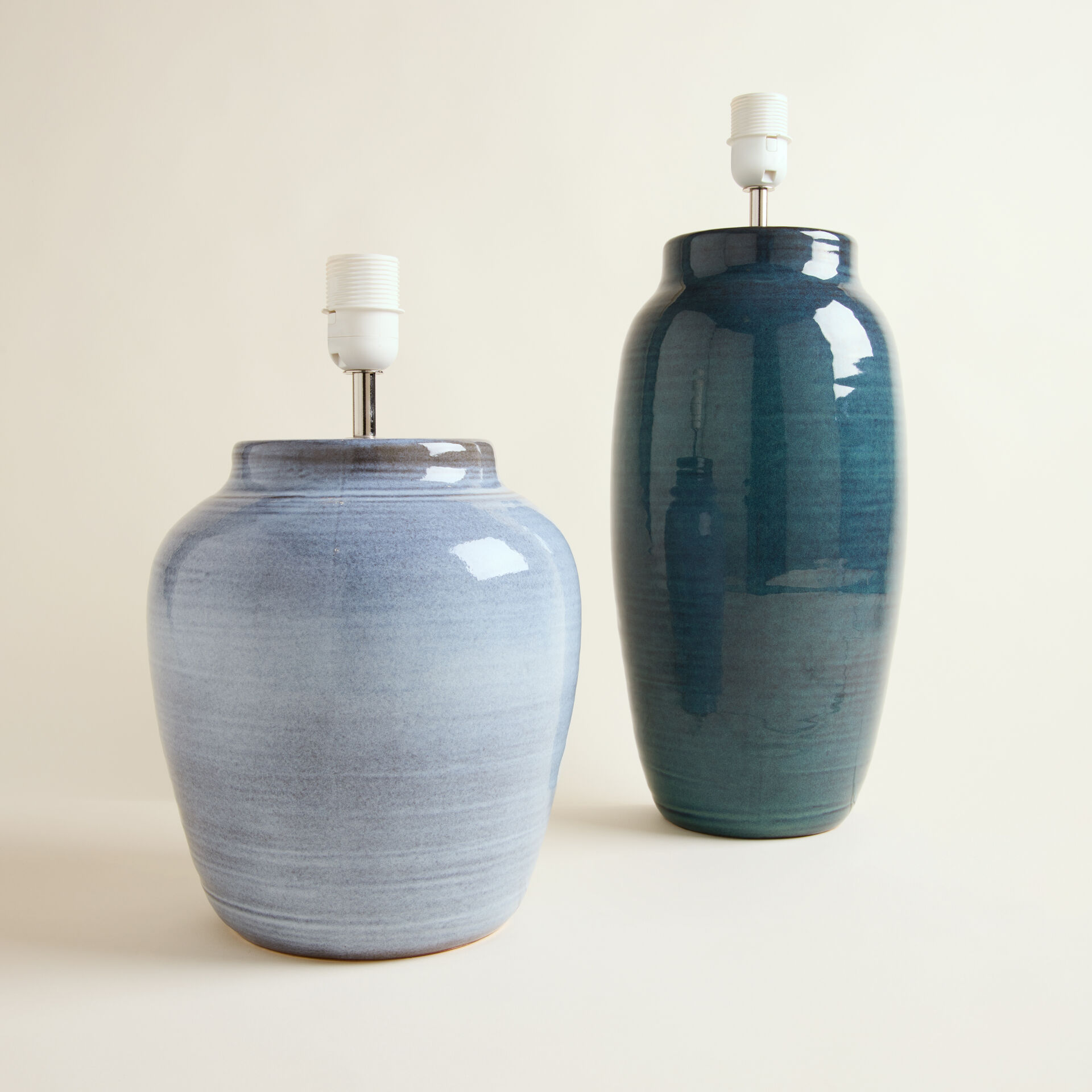 ${product-id}-Porto Ceramic Lamp-Light Blue-${view-type}