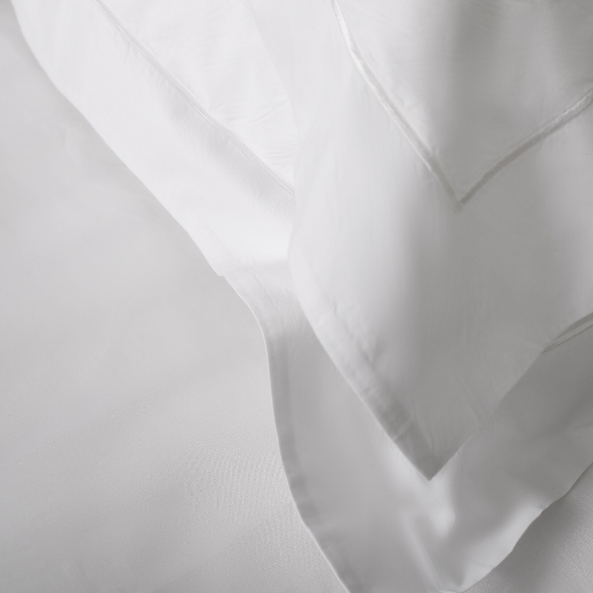 ${product-id}-Granny Goose Satin Stitch Cotton Pillowcase Pair In White-White-${view-type}
