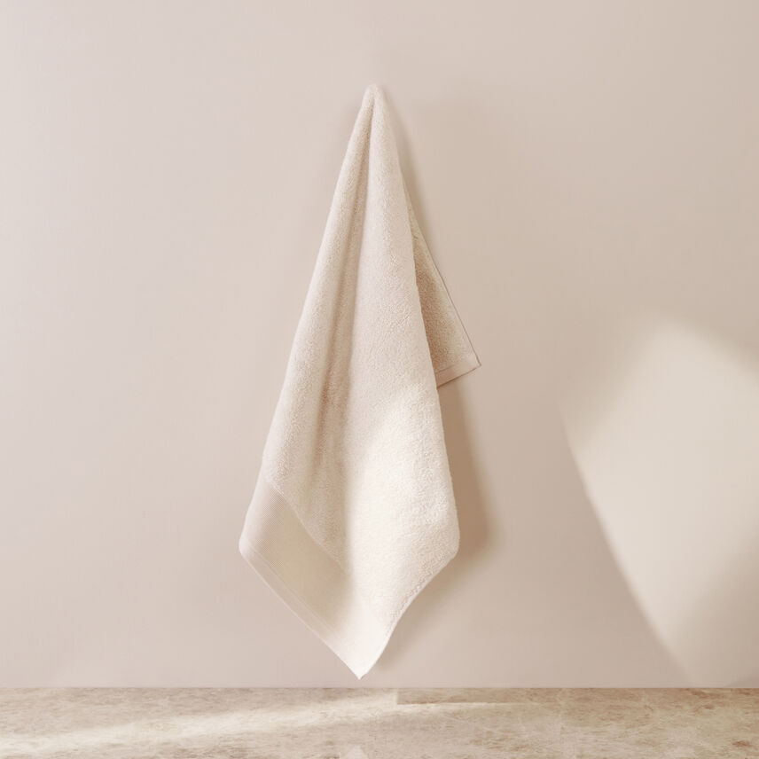 Classic Pleated Hand Towel