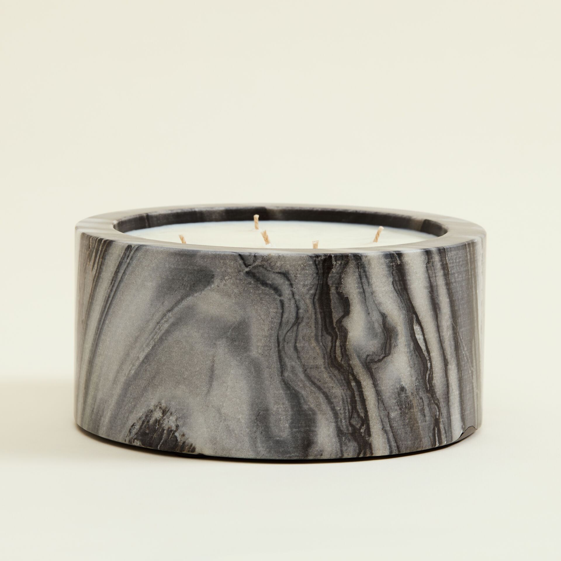 ${product-id}-Black Pepper Pomegranate Statement Candle XL-Black Pepper & Pomegranate-${view-type}