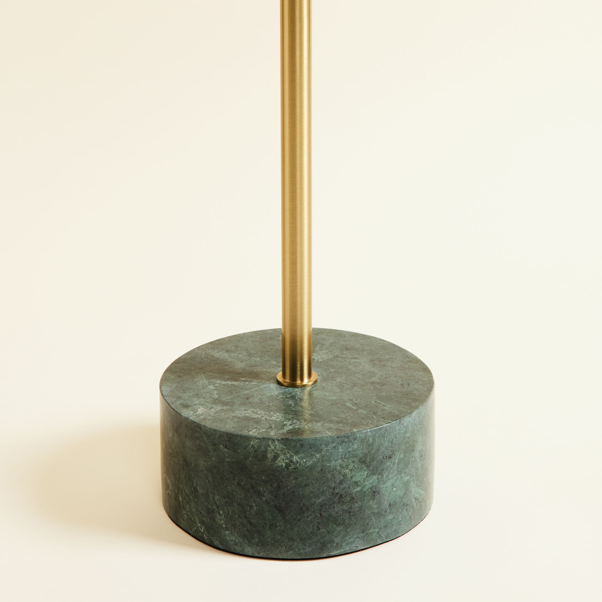 ${product-id}-Charu Green Side Table-Dark Green-${view-type}