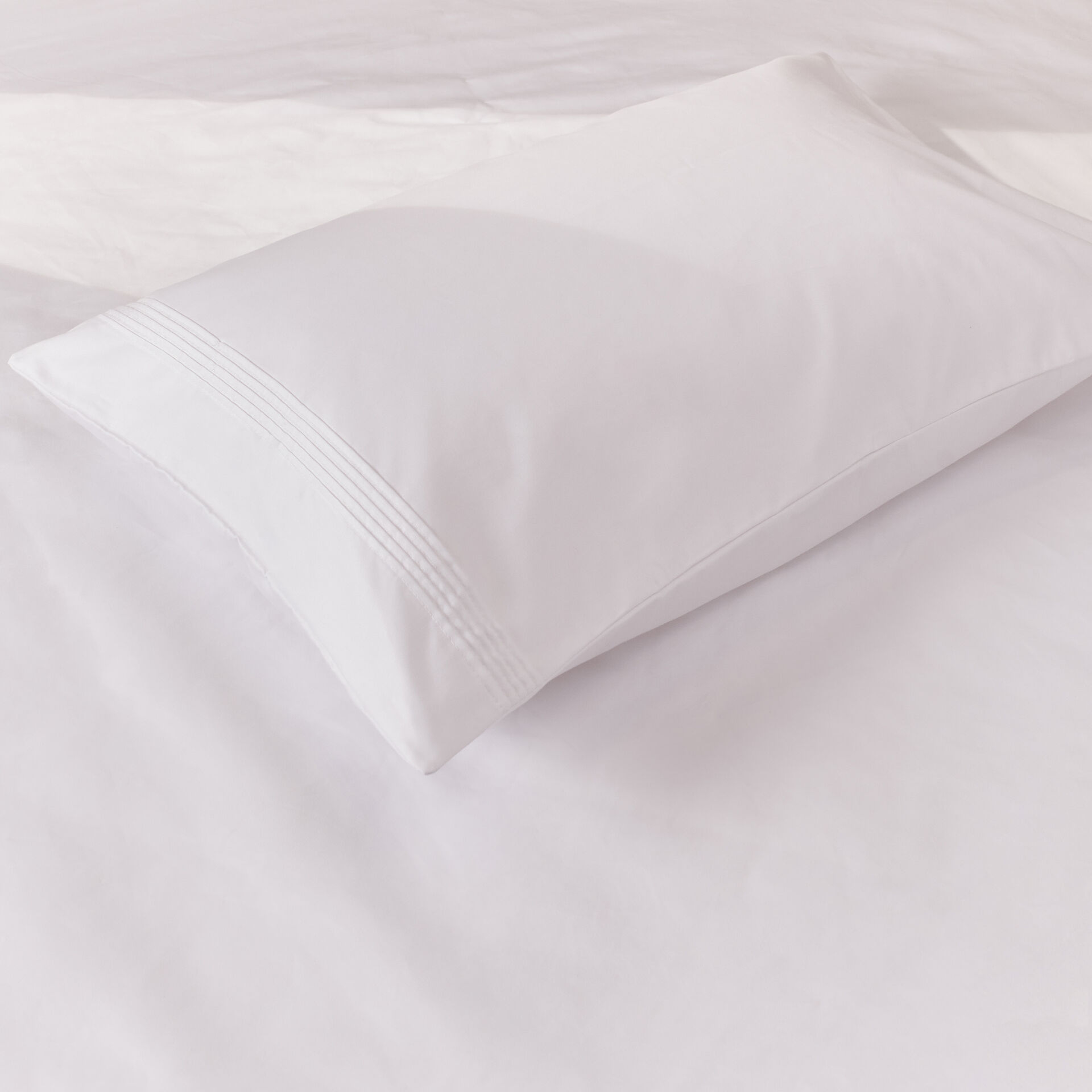${product-id}-Montgomery Egyptian Cotton Deep Fitted Sheet In White 800 Thread Count-White-${view-type}