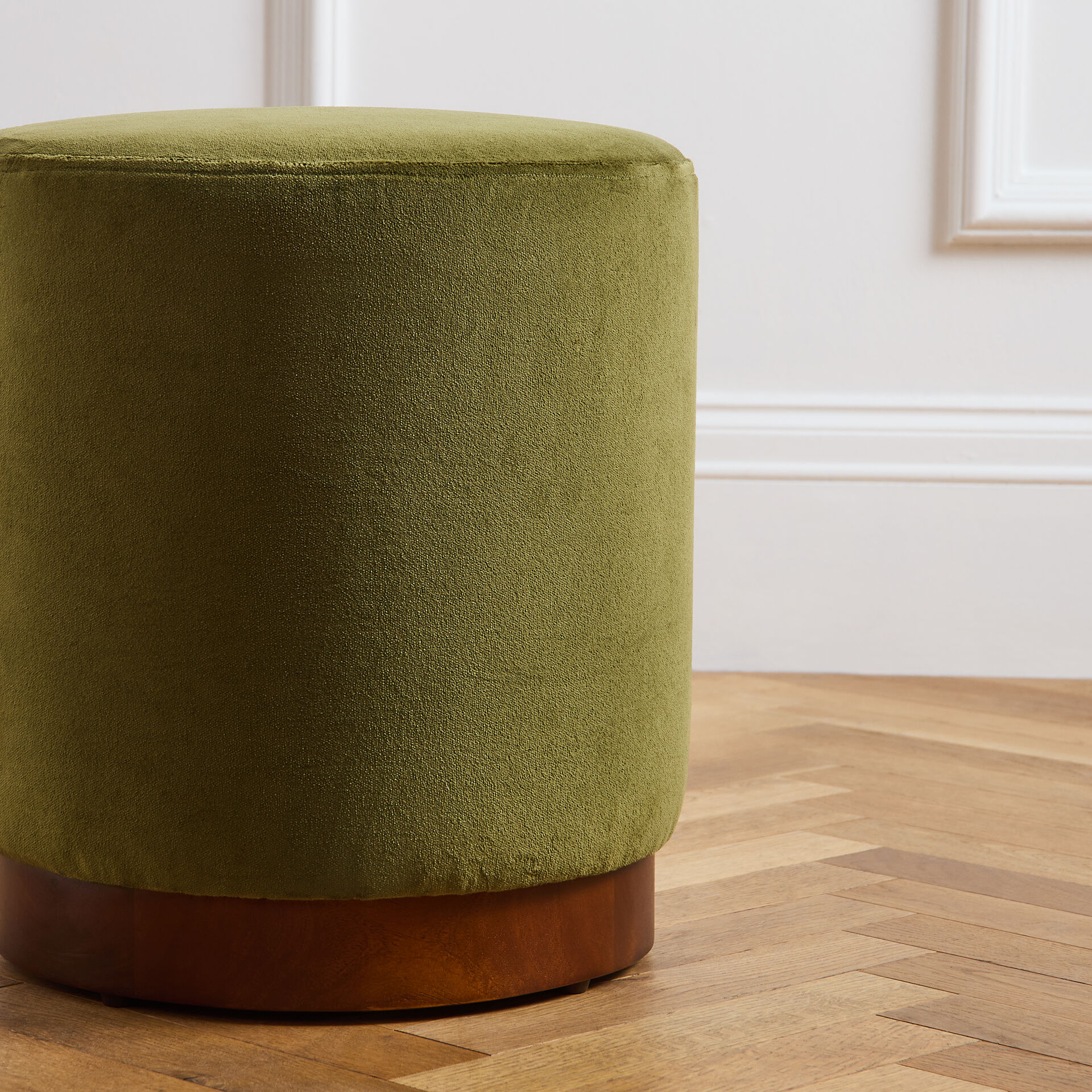${product-id}-Camley Footstool-Green-${view-type}